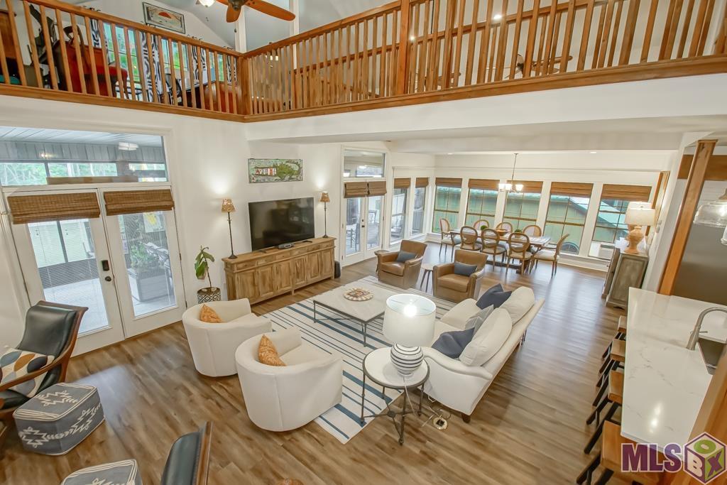 23034 Chene Blanc Ln