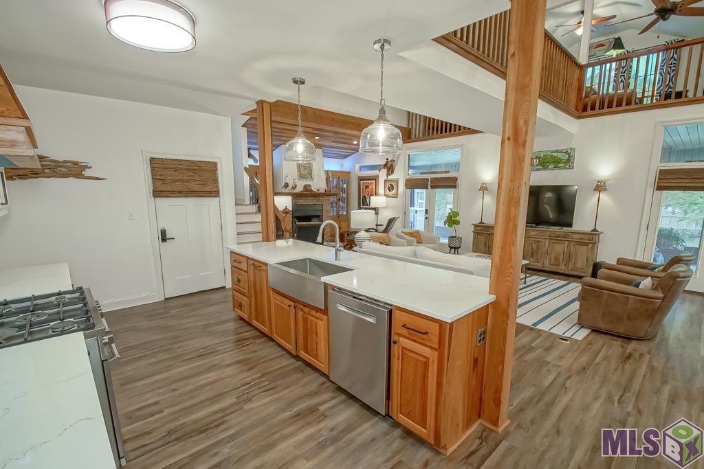 23034 Chene Blanc Ln