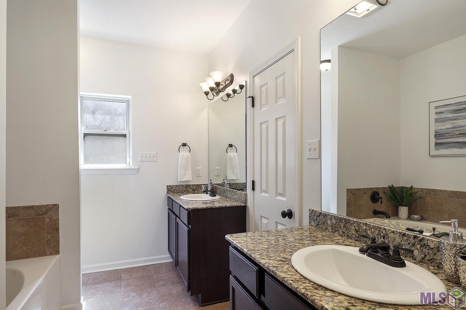 17055 Glenwood Springs Dr