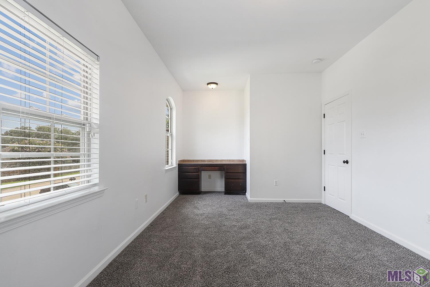 17055 Glenwood Springs Dr