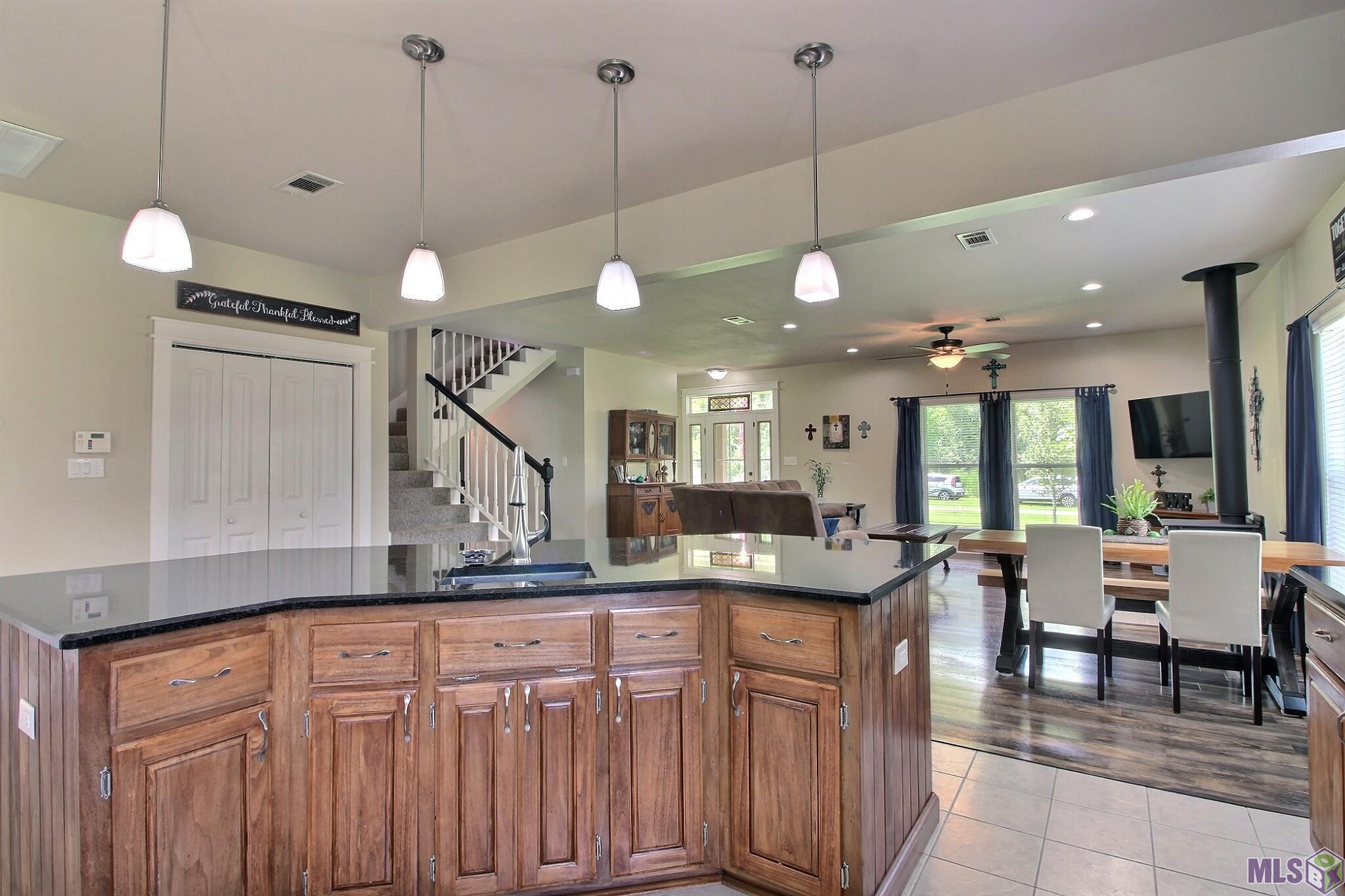 22041 Kristi Ln