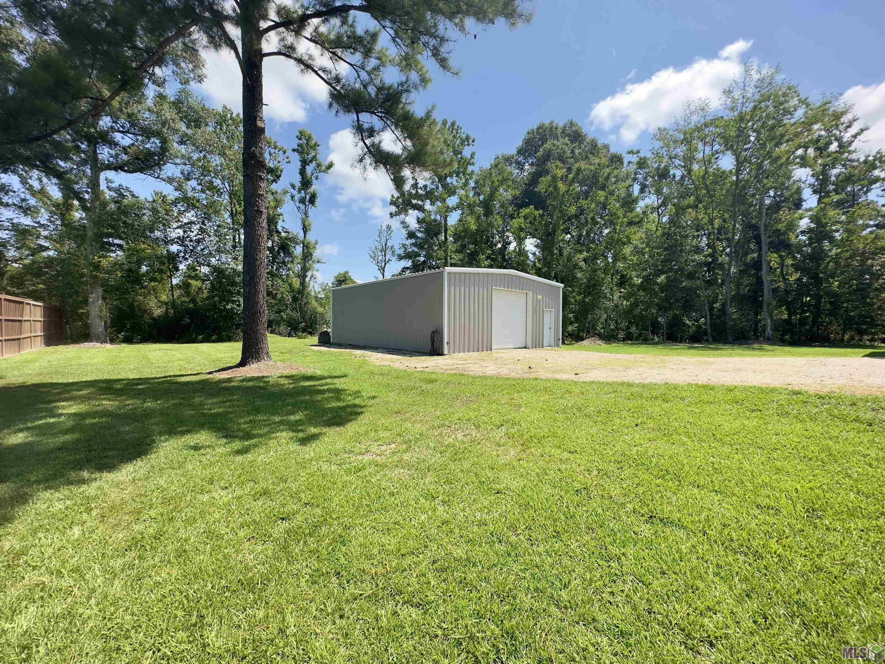 22041 Kristi Ln
