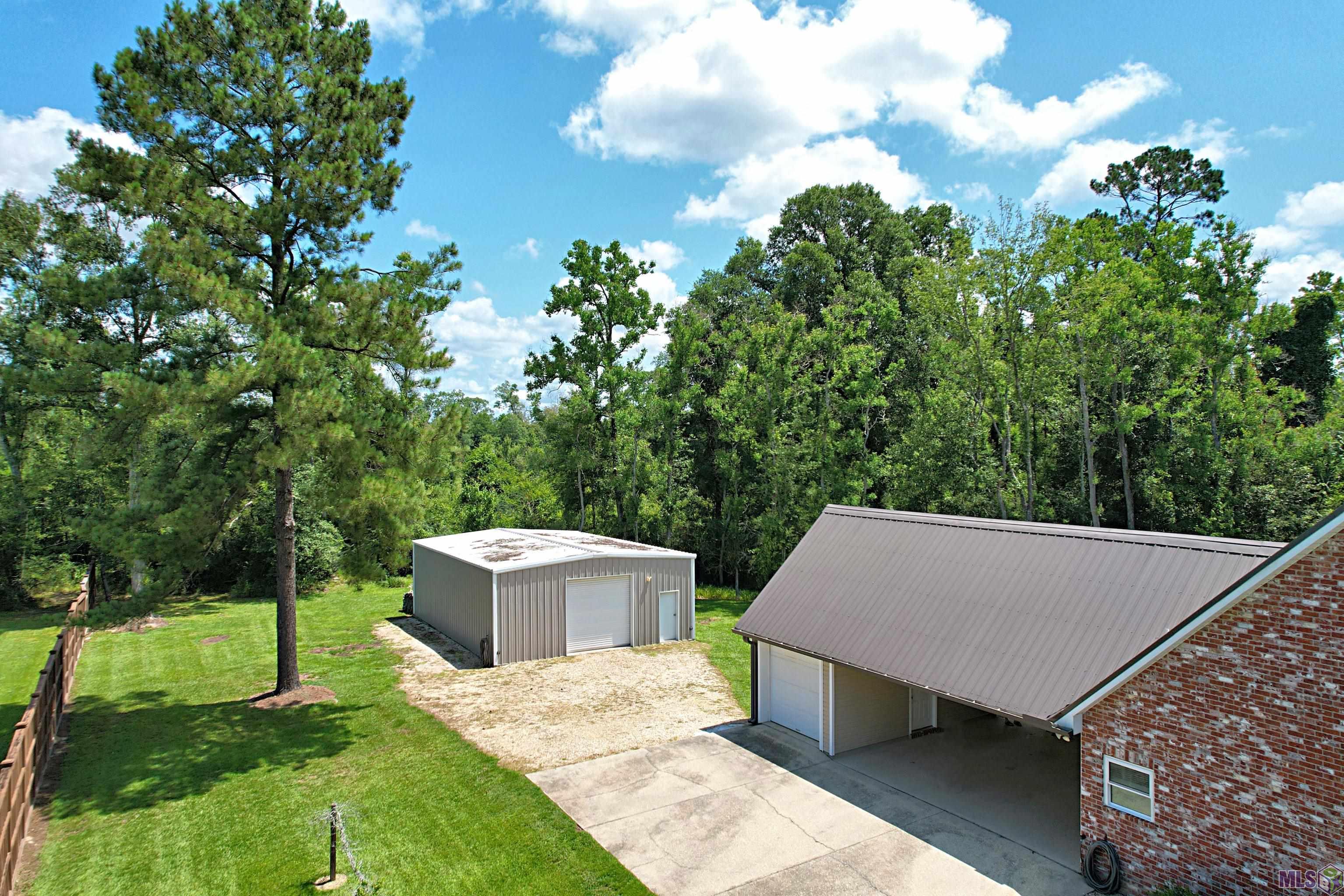 22041 Kristi Ln
