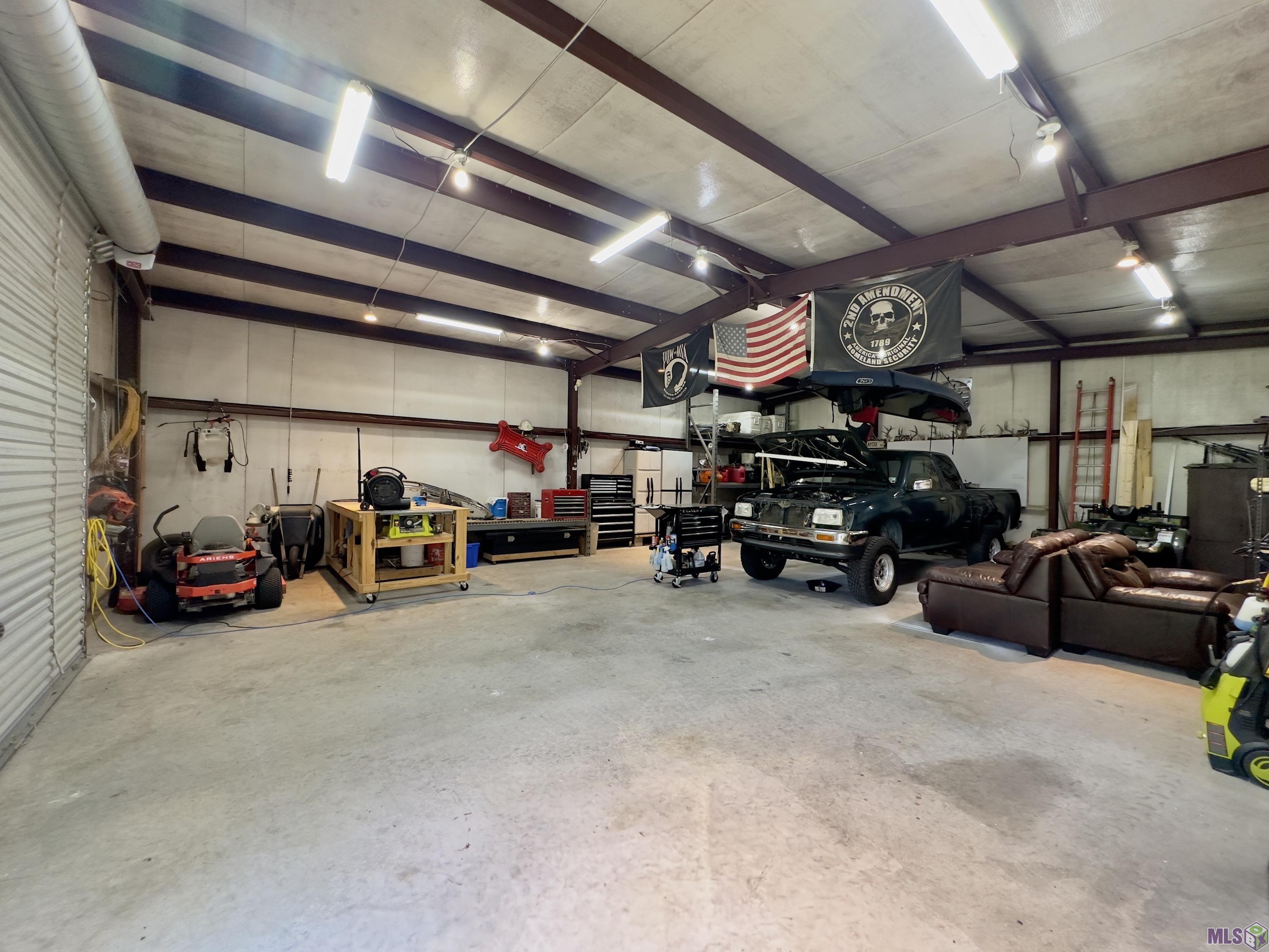 22041 Kristi Ln