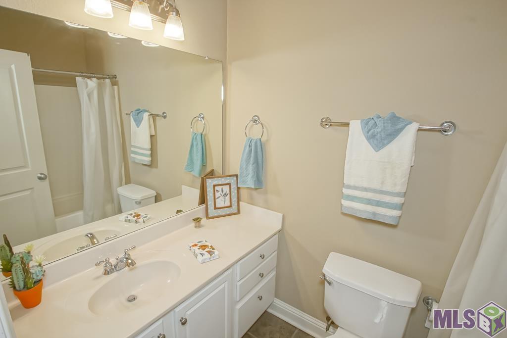 4990 Jamestown Ave # 13 Unit: #13