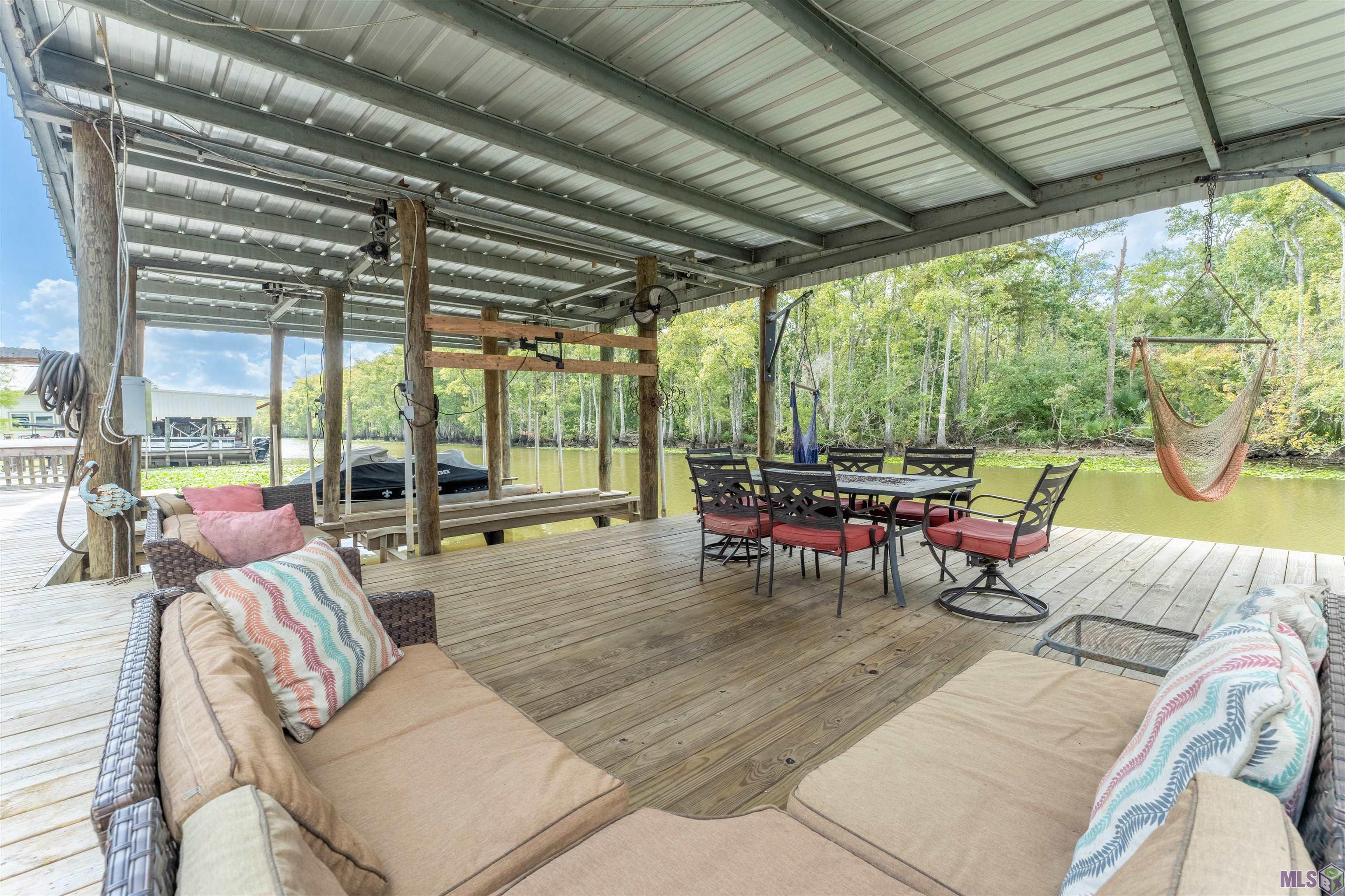 23328 Chene Blanc Ln
