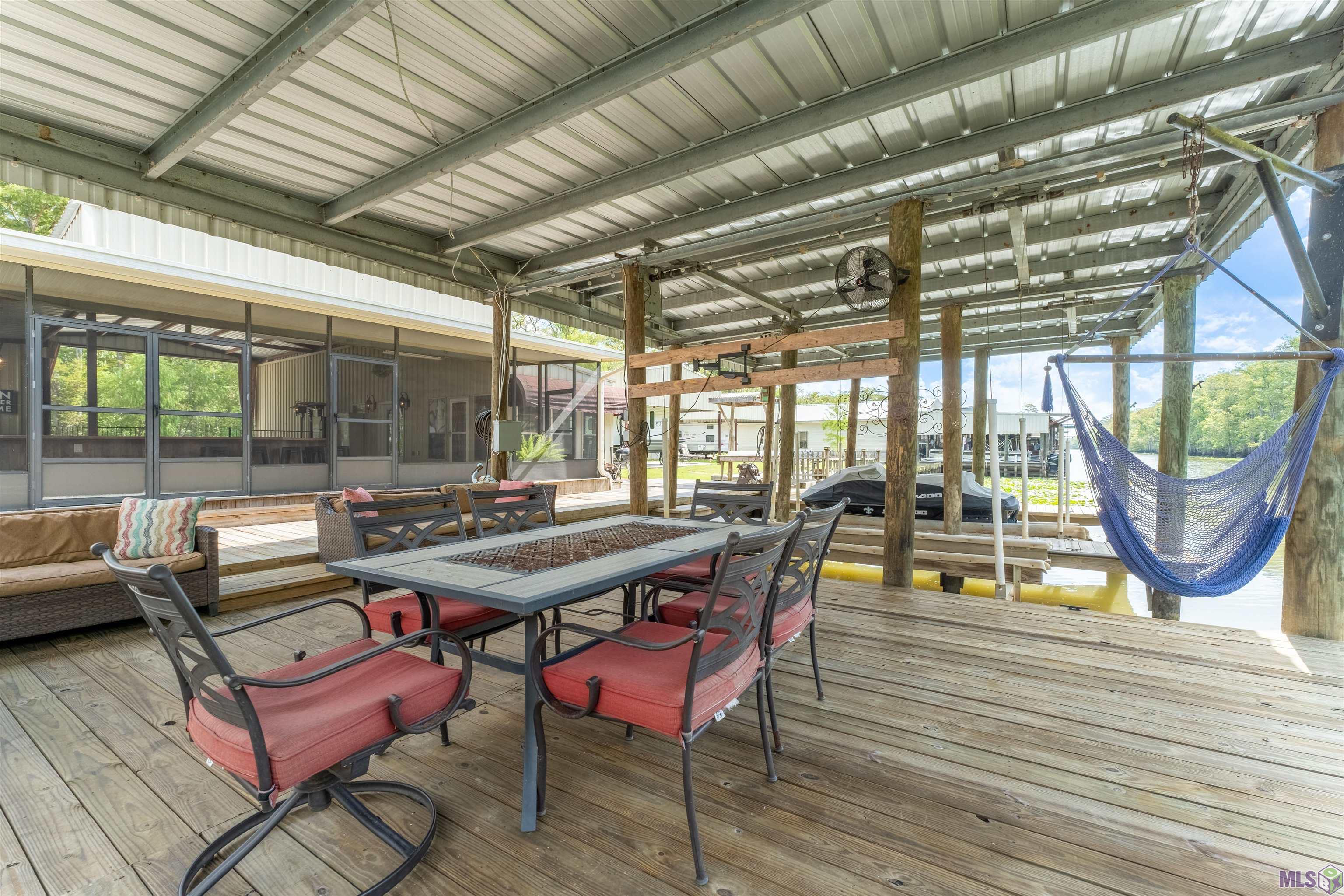 23328 Chene Blanc Ln
