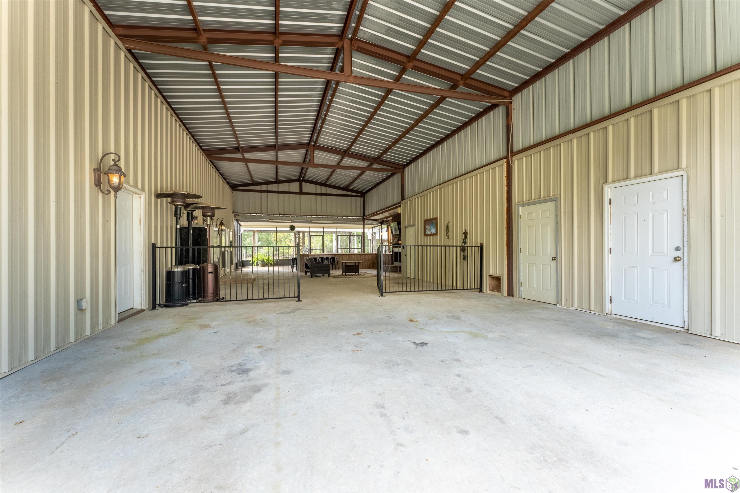 23328 Chene Blanc Ln
