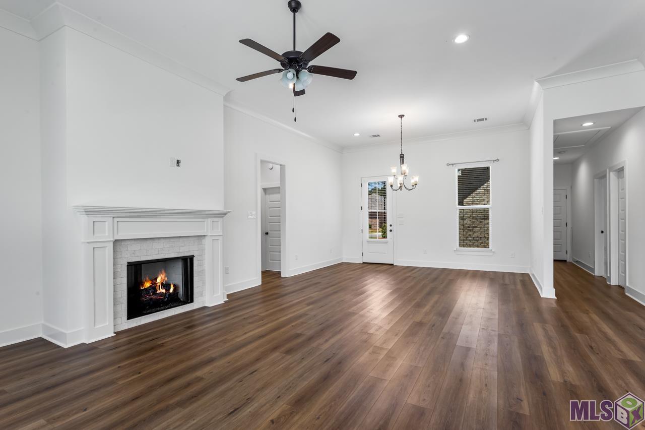 25228 Burlington Dr