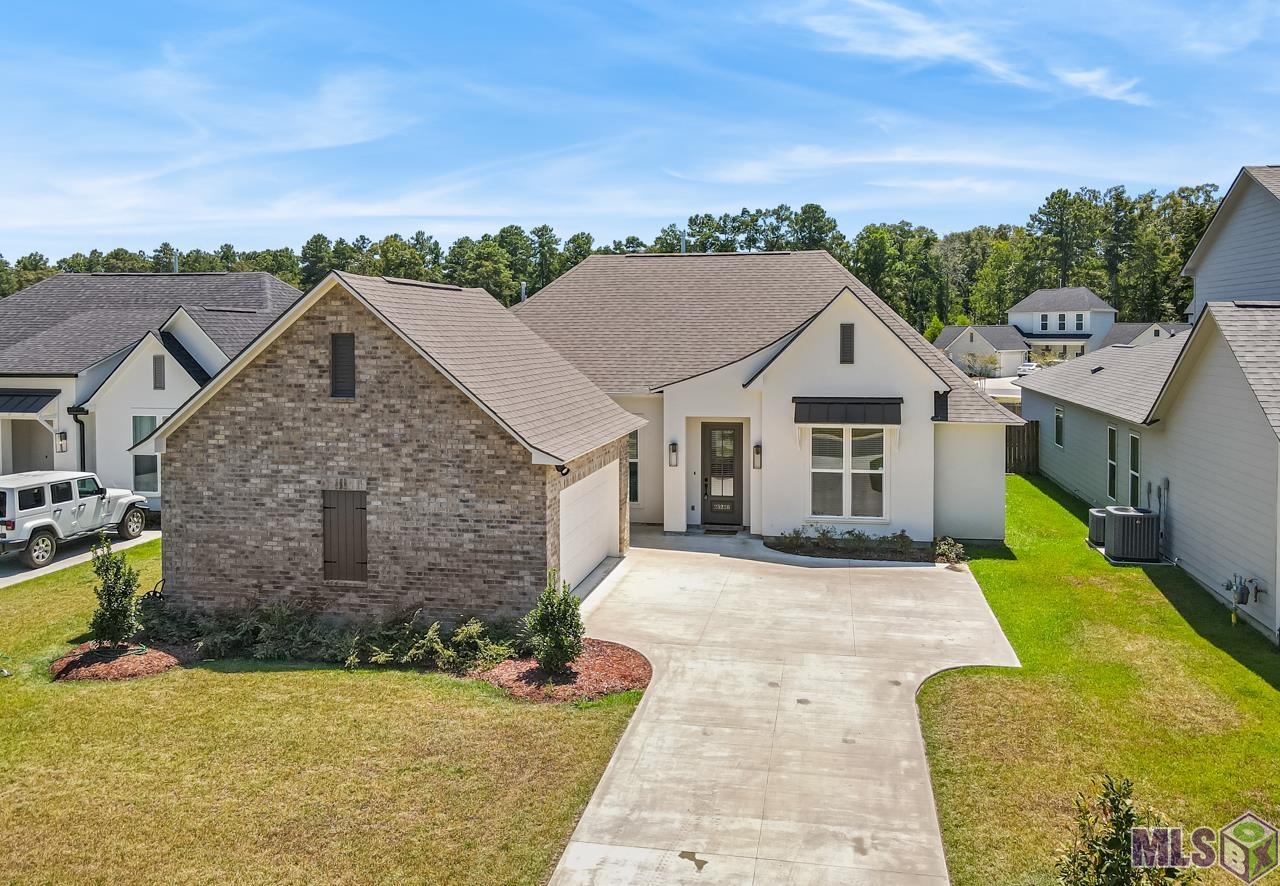 25228 Burlington Dr