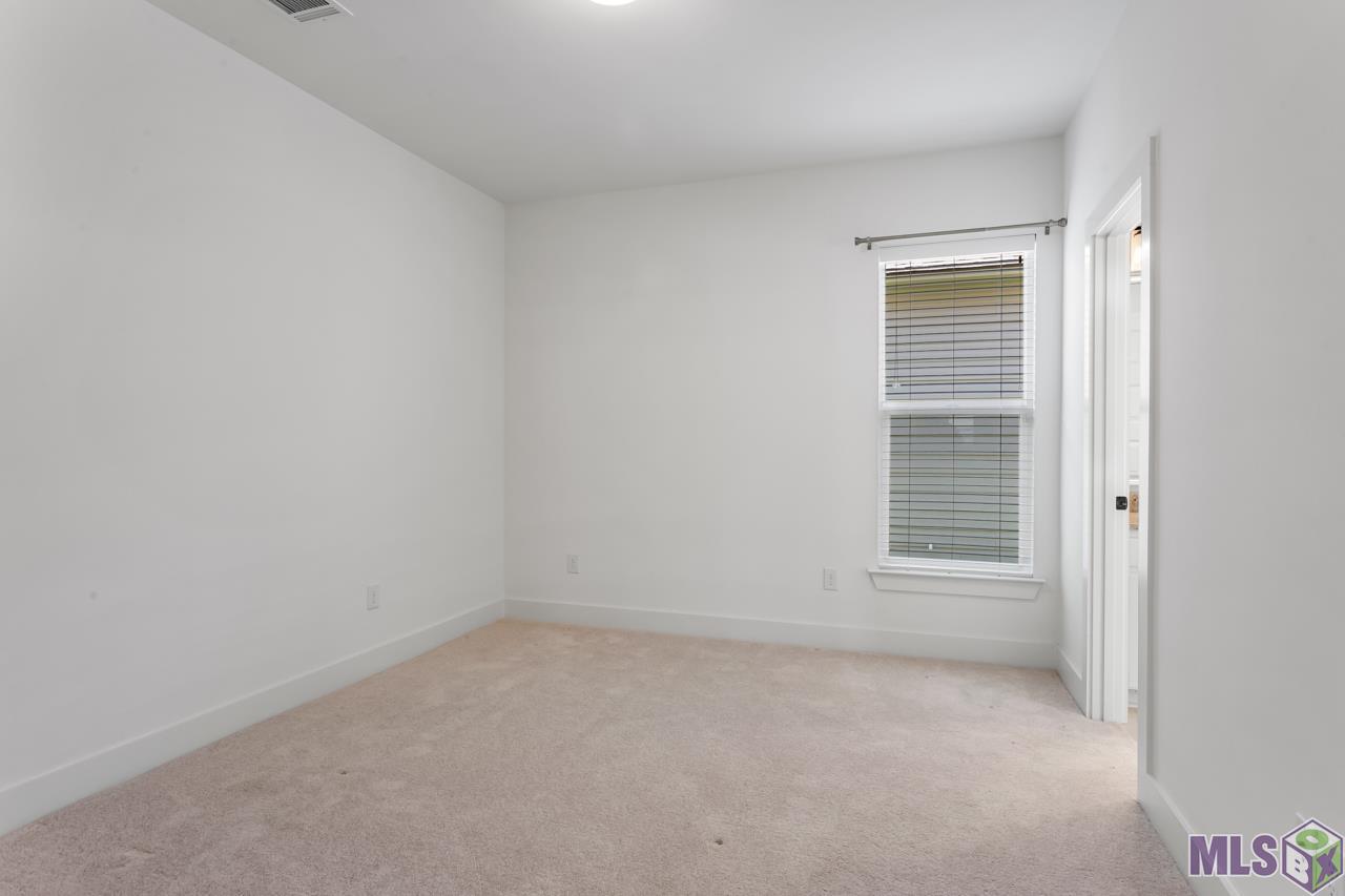 25228 Burlington Dr