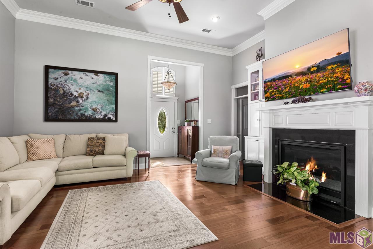 1525 River Run Dr