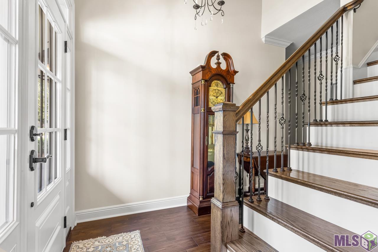 3137 Lockefield Dr