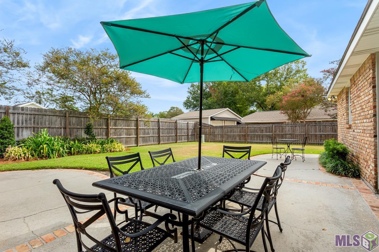 3137 Lockefield Dr