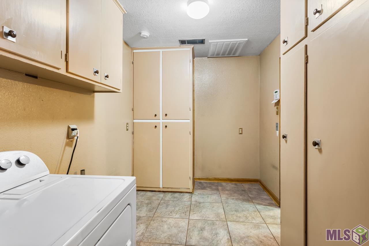 230 Albert Hart Dr