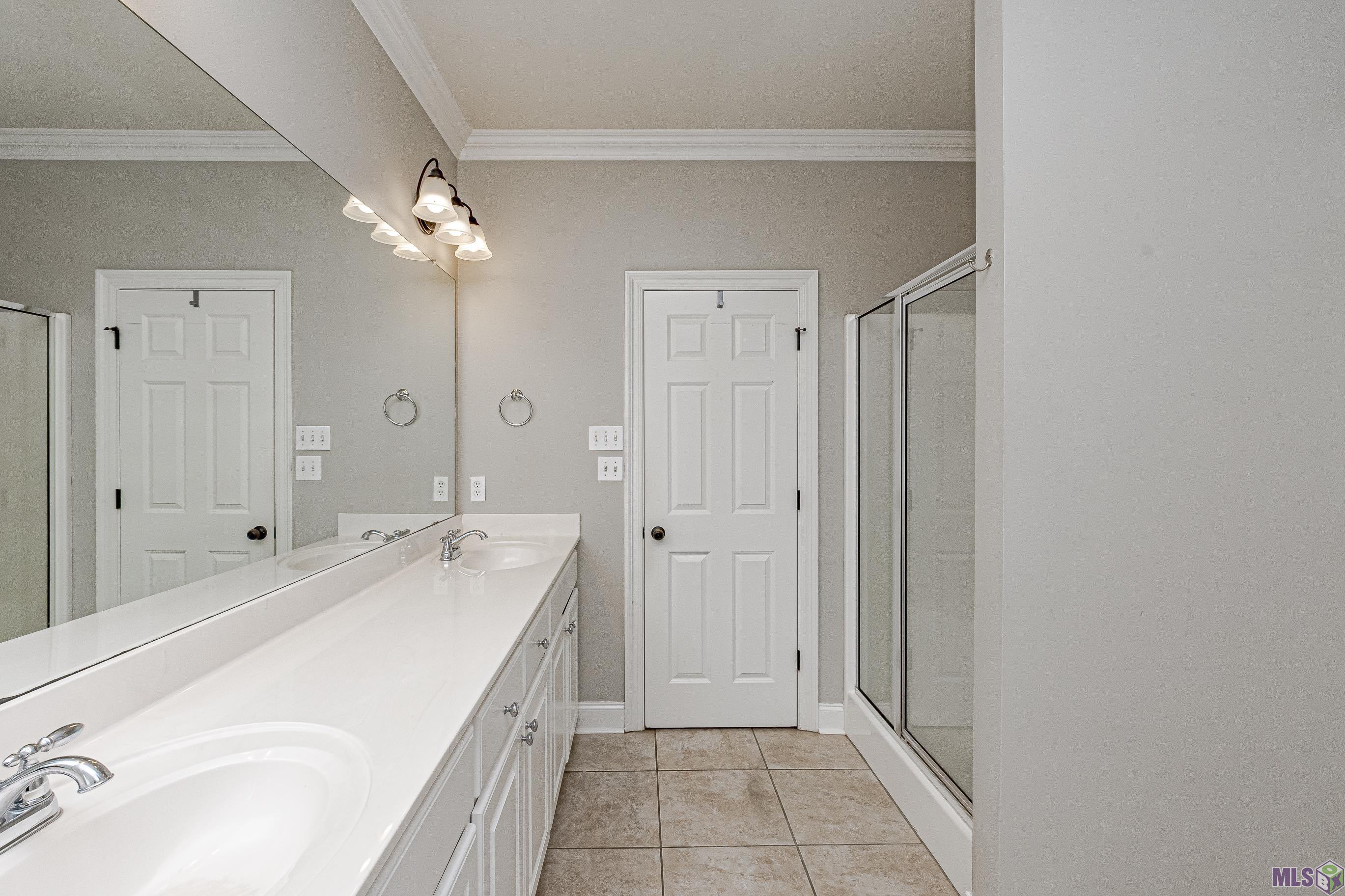 15038 Beautyberry Ave