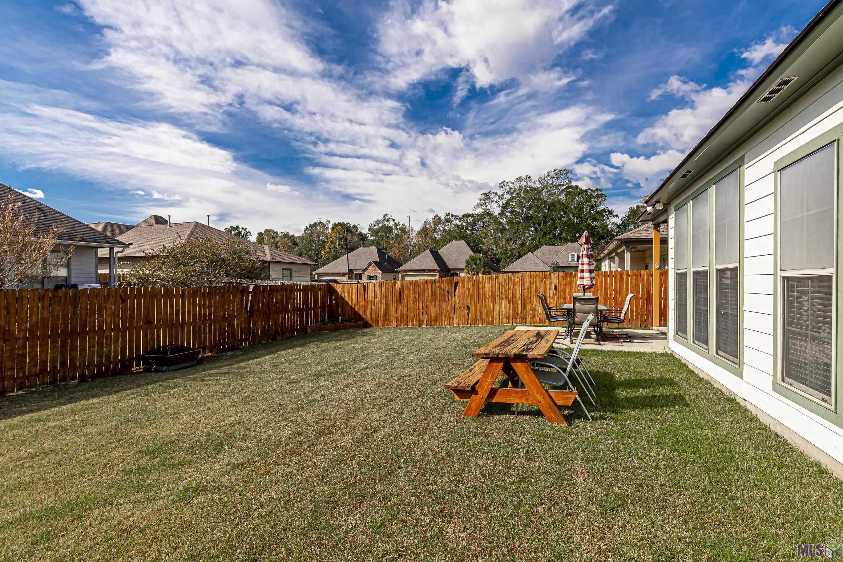 15038 Beautyberry Ave