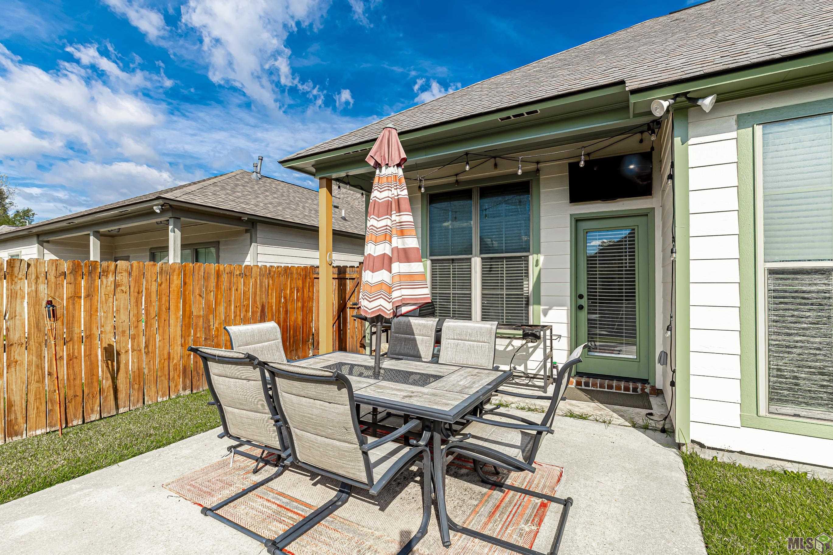 15038 Beautyberry Ave