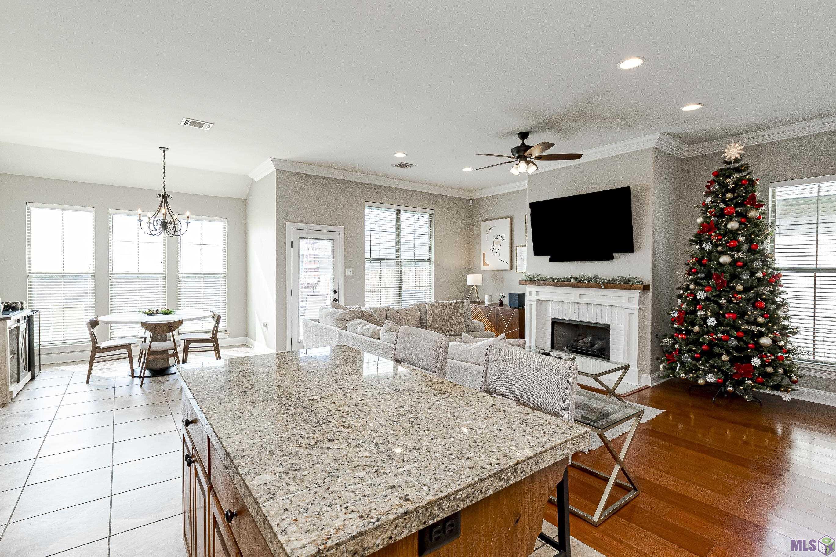 15038 Beautyberry Ave