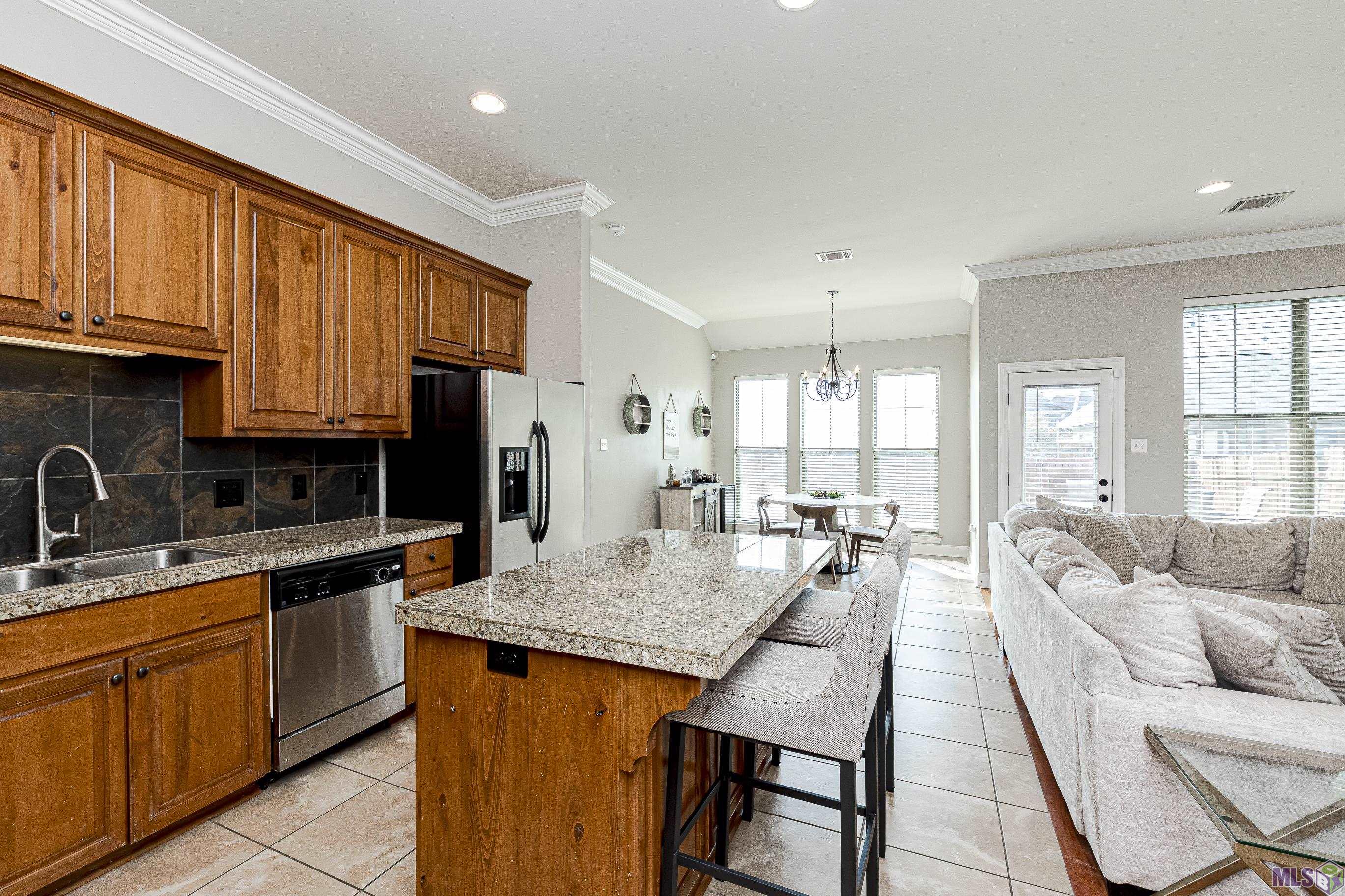 15038 Beautyberry Ave