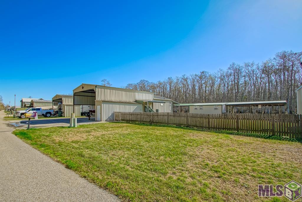 23130 Chene Blanc Ln