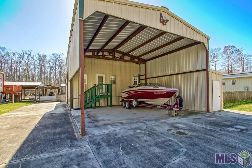 23130 Chene Blanc Ln