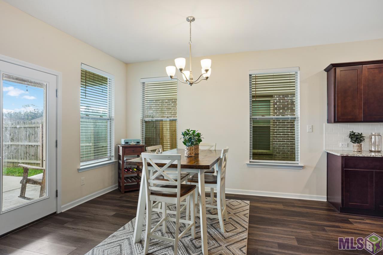 8175 Fairlane Dr