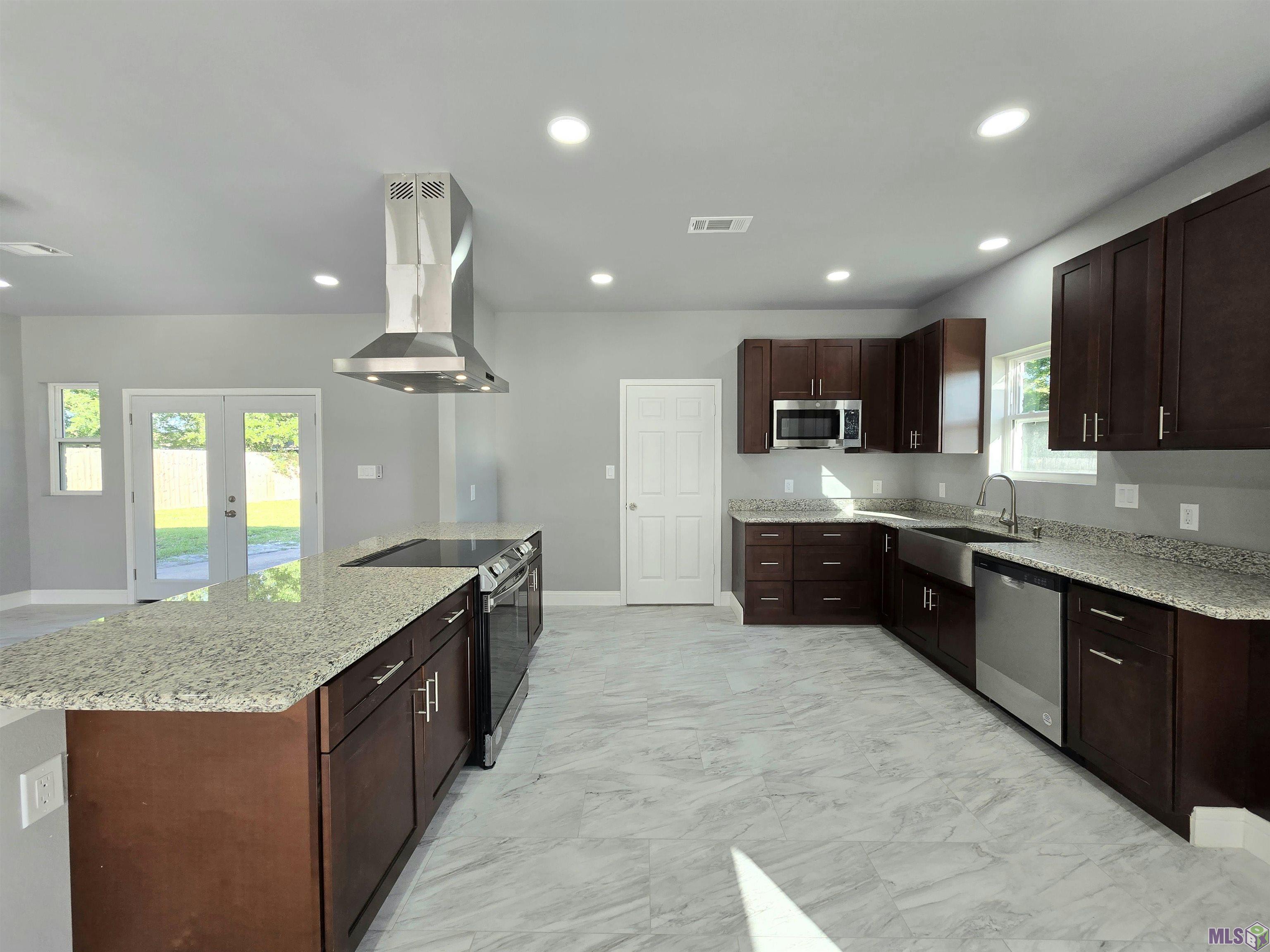 5719 Parkhaven Dr