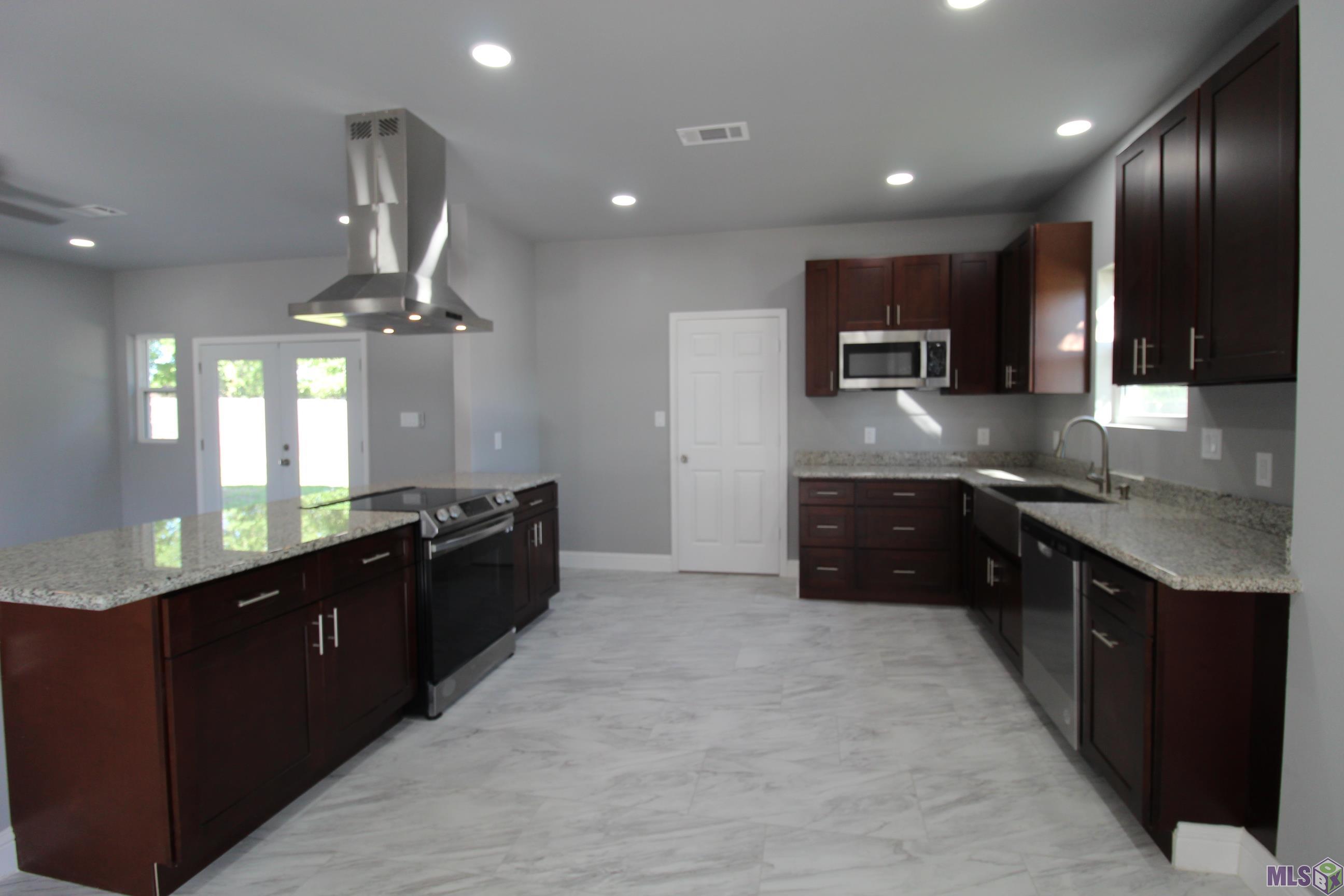 5719 Parkhaven Dr