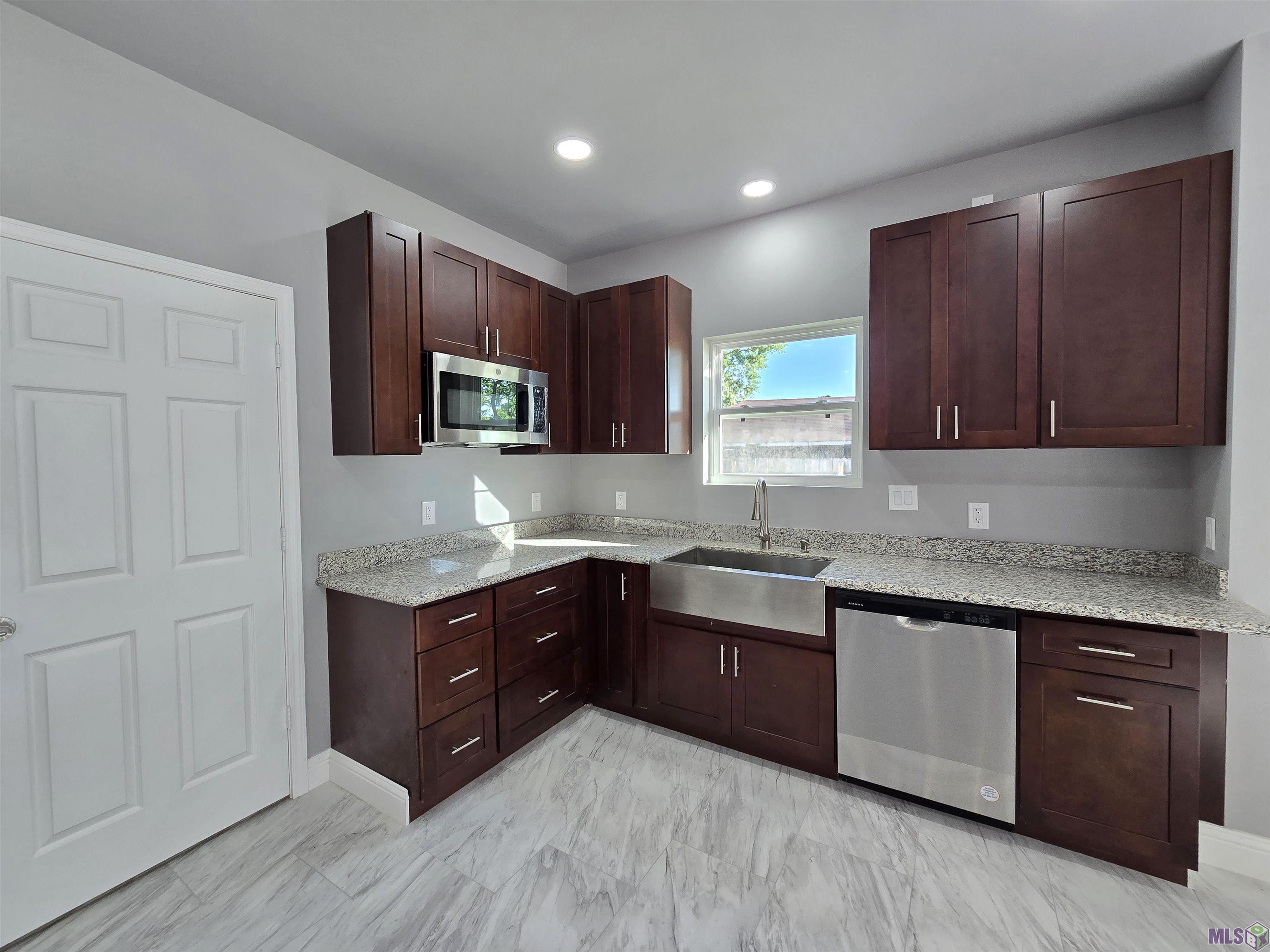 5719 Parkhaven Dr
