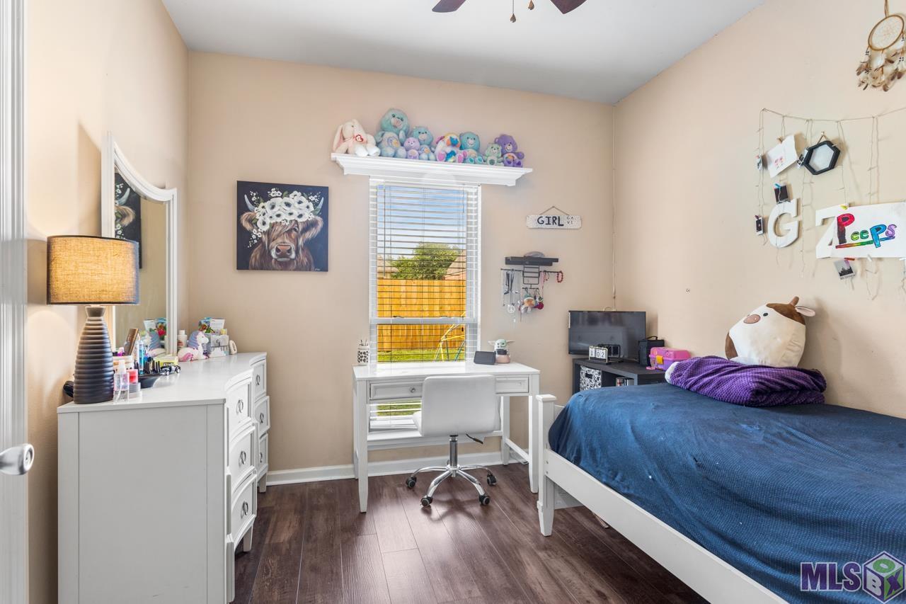 40434 Fox Run Dr
