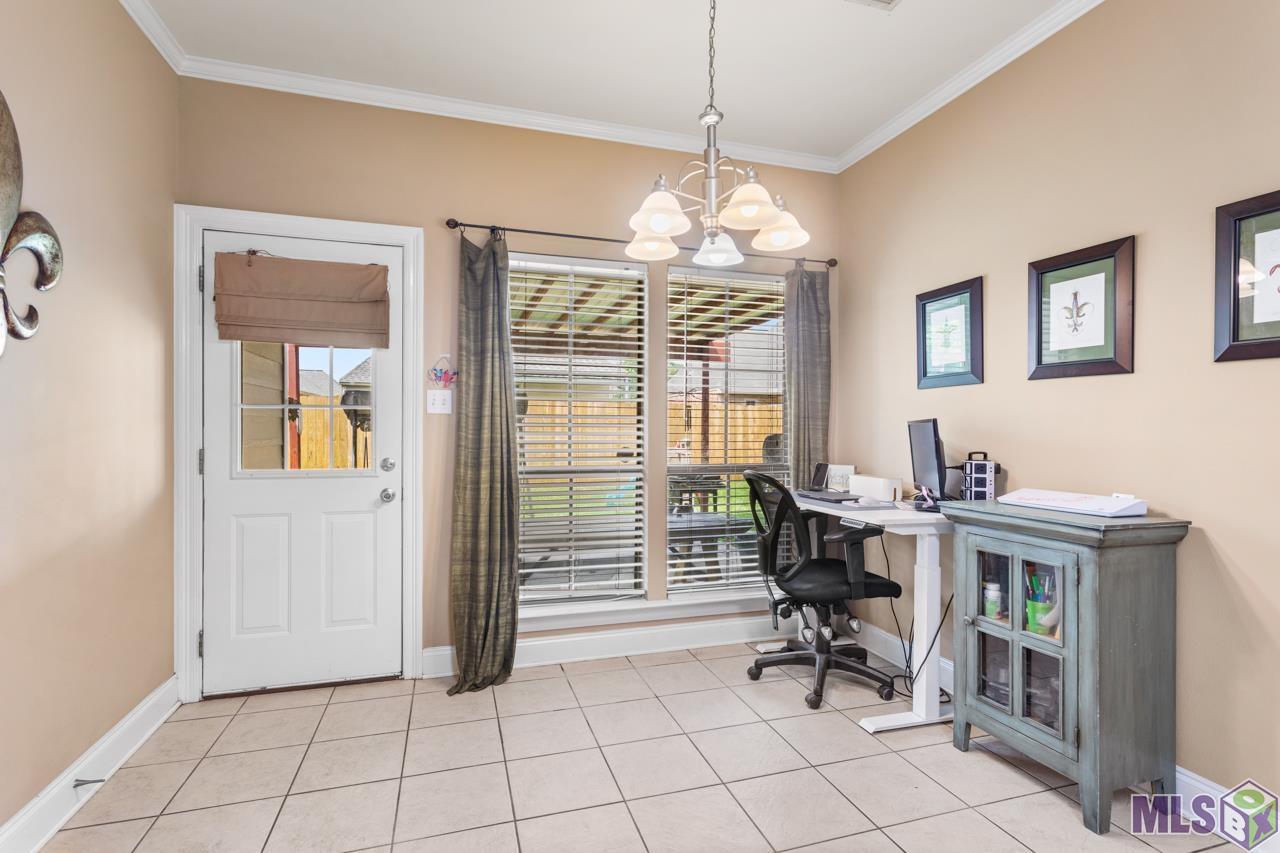 40434 Fox Run Dr
