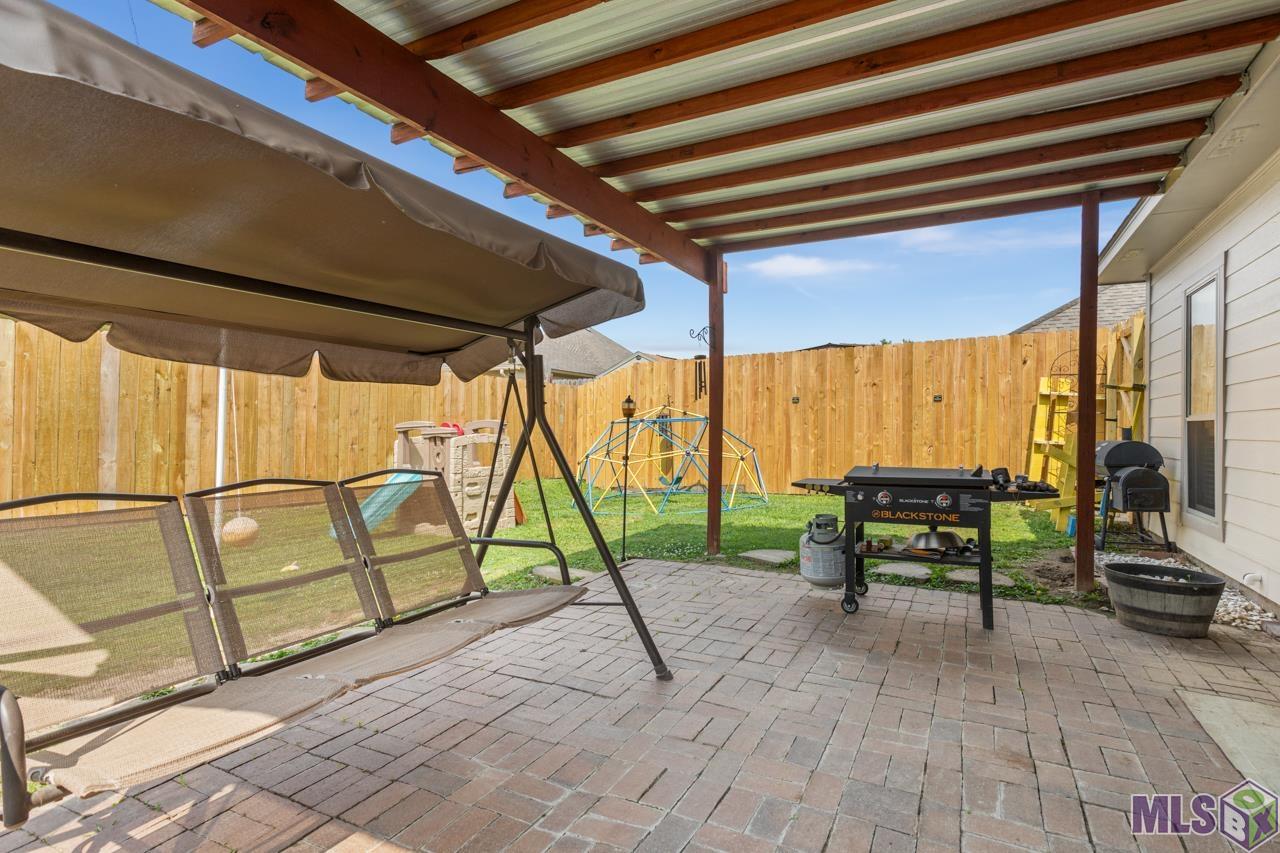 40434 Fox Run Dr