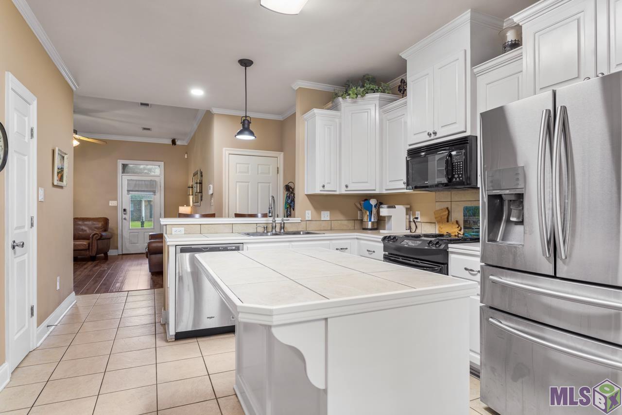 40434 Fox Run Dr