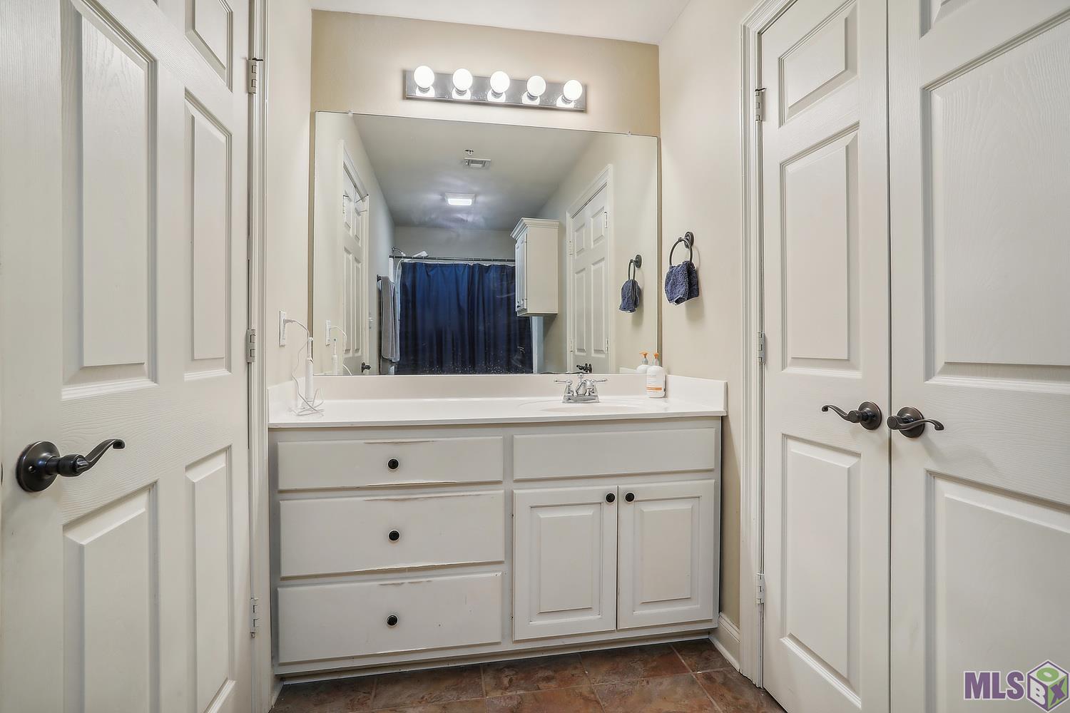 1502 Harwich Dr Unit: #E