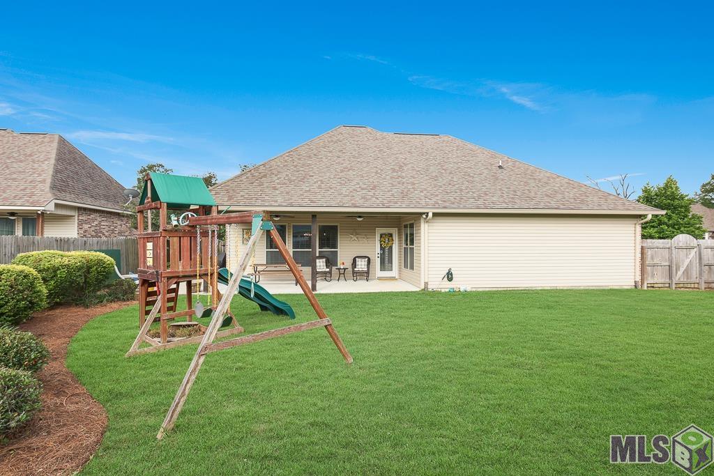 18252 Old Trail Dr