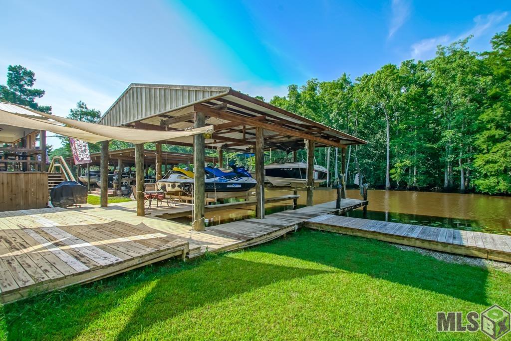 23040 Chene Blanc Ln