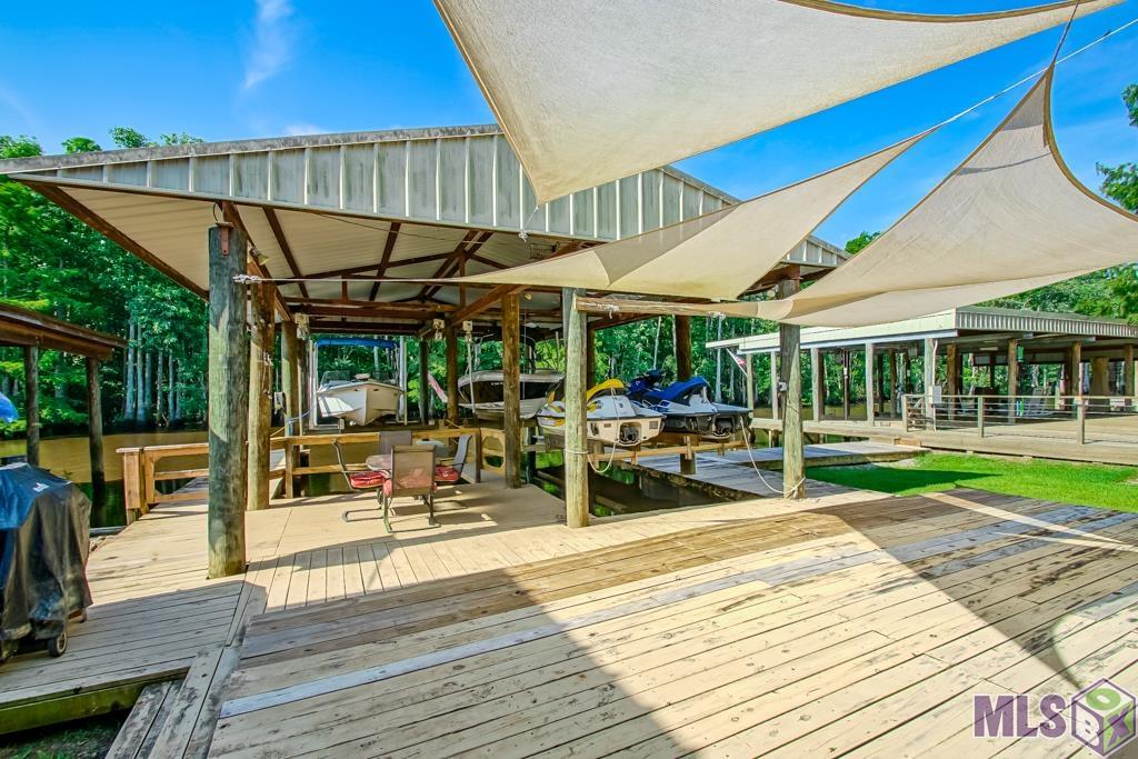 23040 Chene Blanc Ln