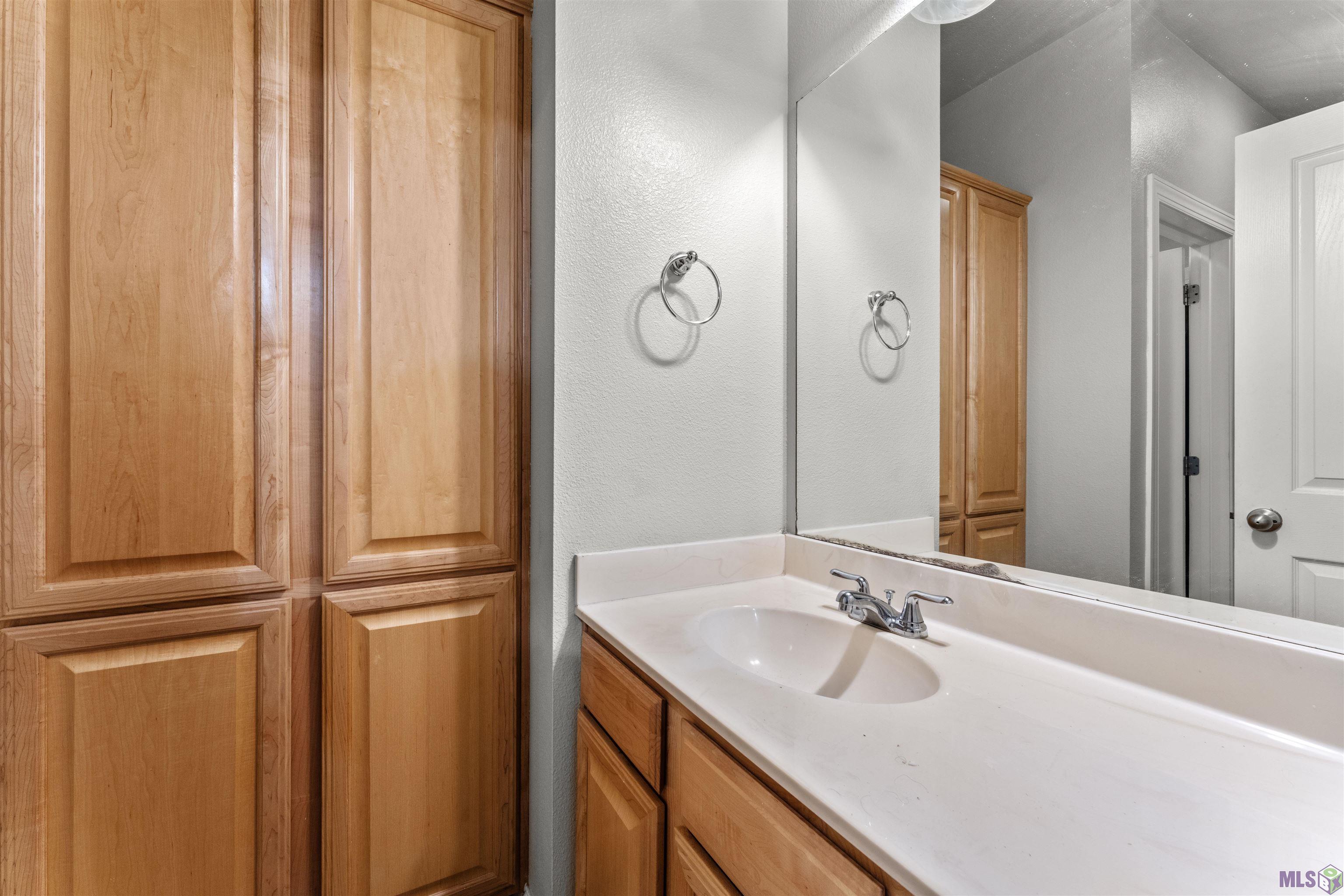 4000 Lake Beau Pre # 173 Unit: #173