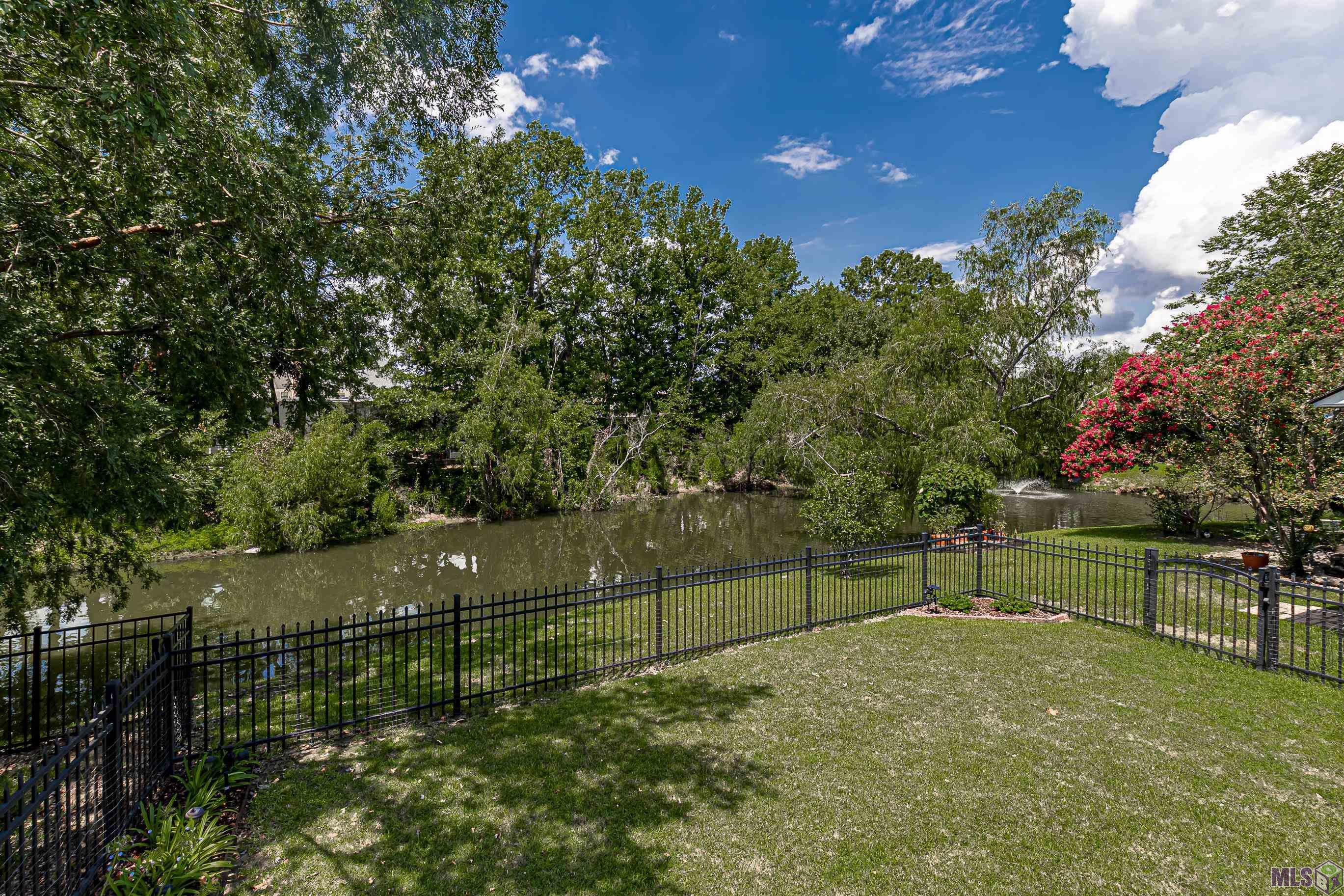 9256 Essex Bay Ct