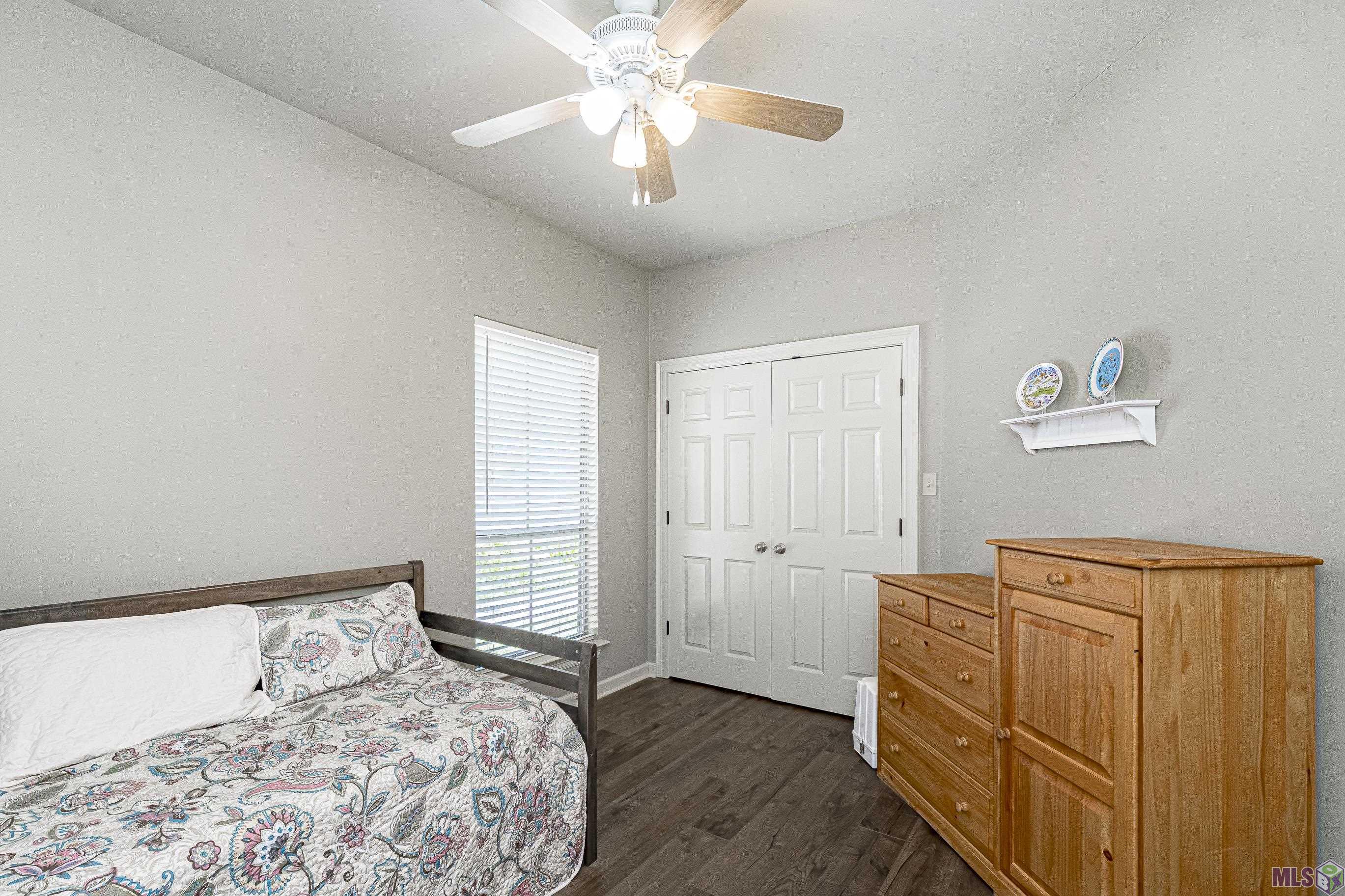 9256 Essex Bay Ct