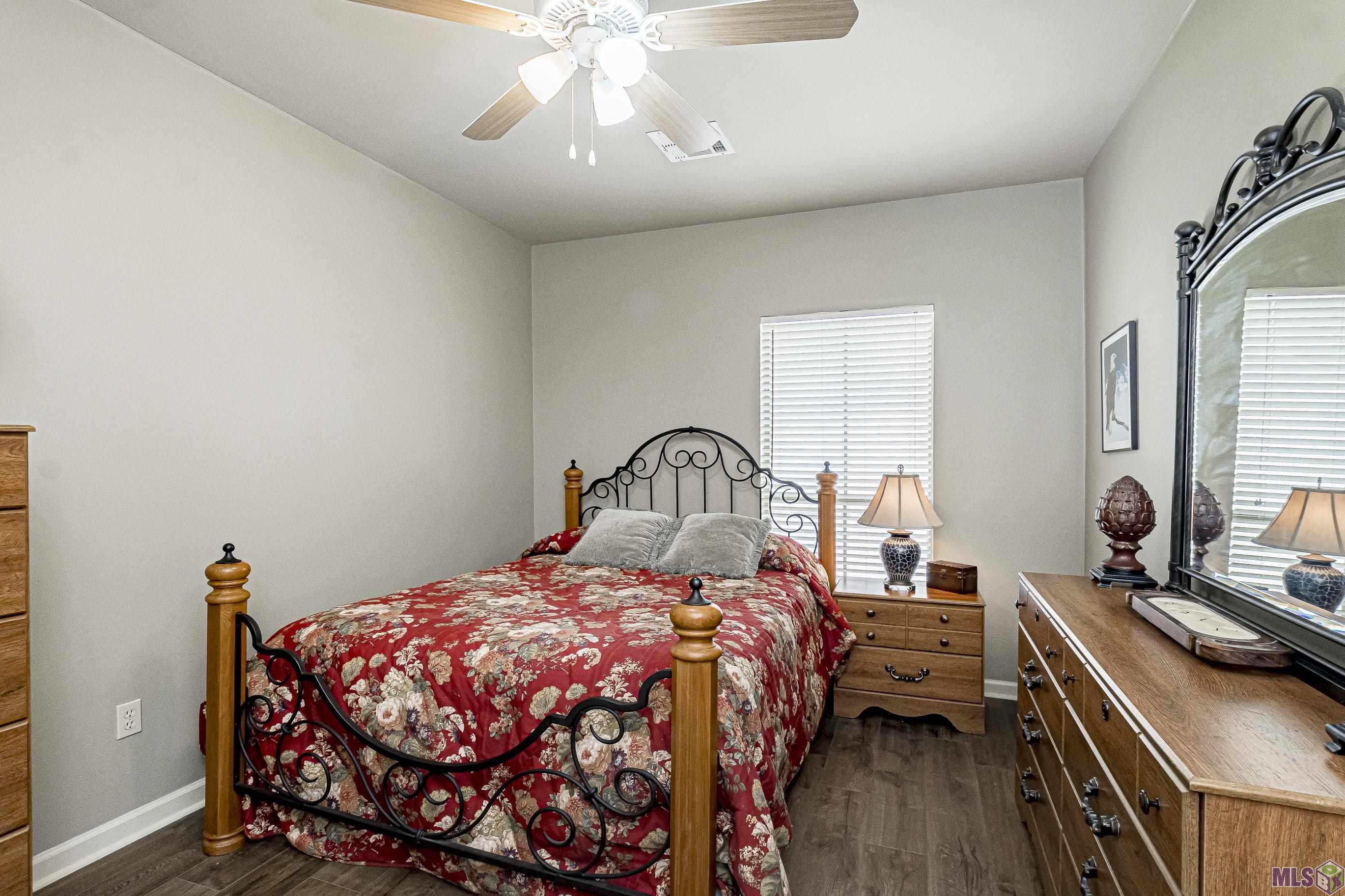 9256 Essex Bay Ct