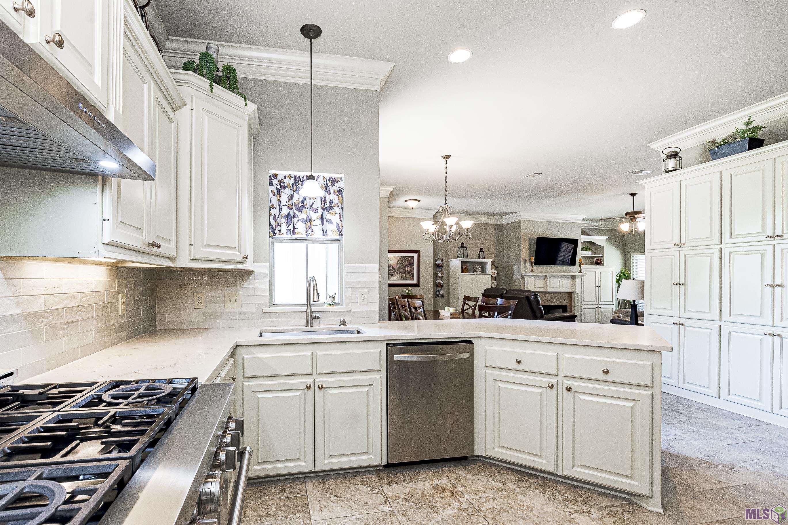 9256 Essex Bay Ct