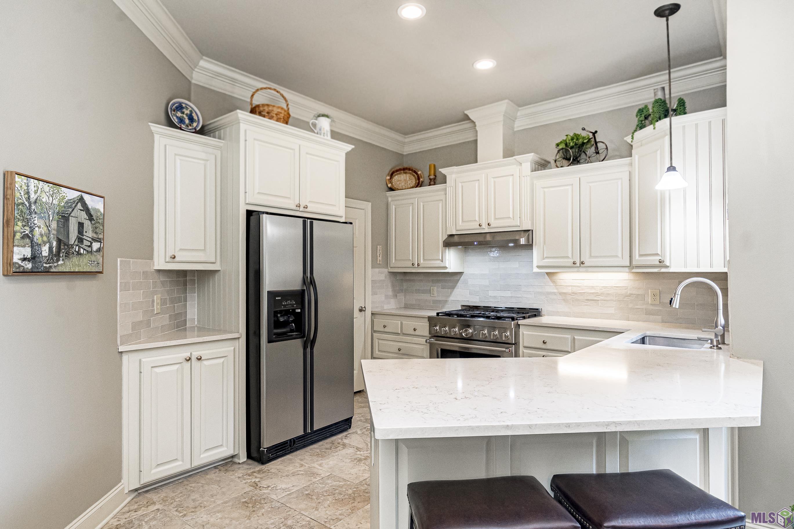 9256 Essex Bay Ct