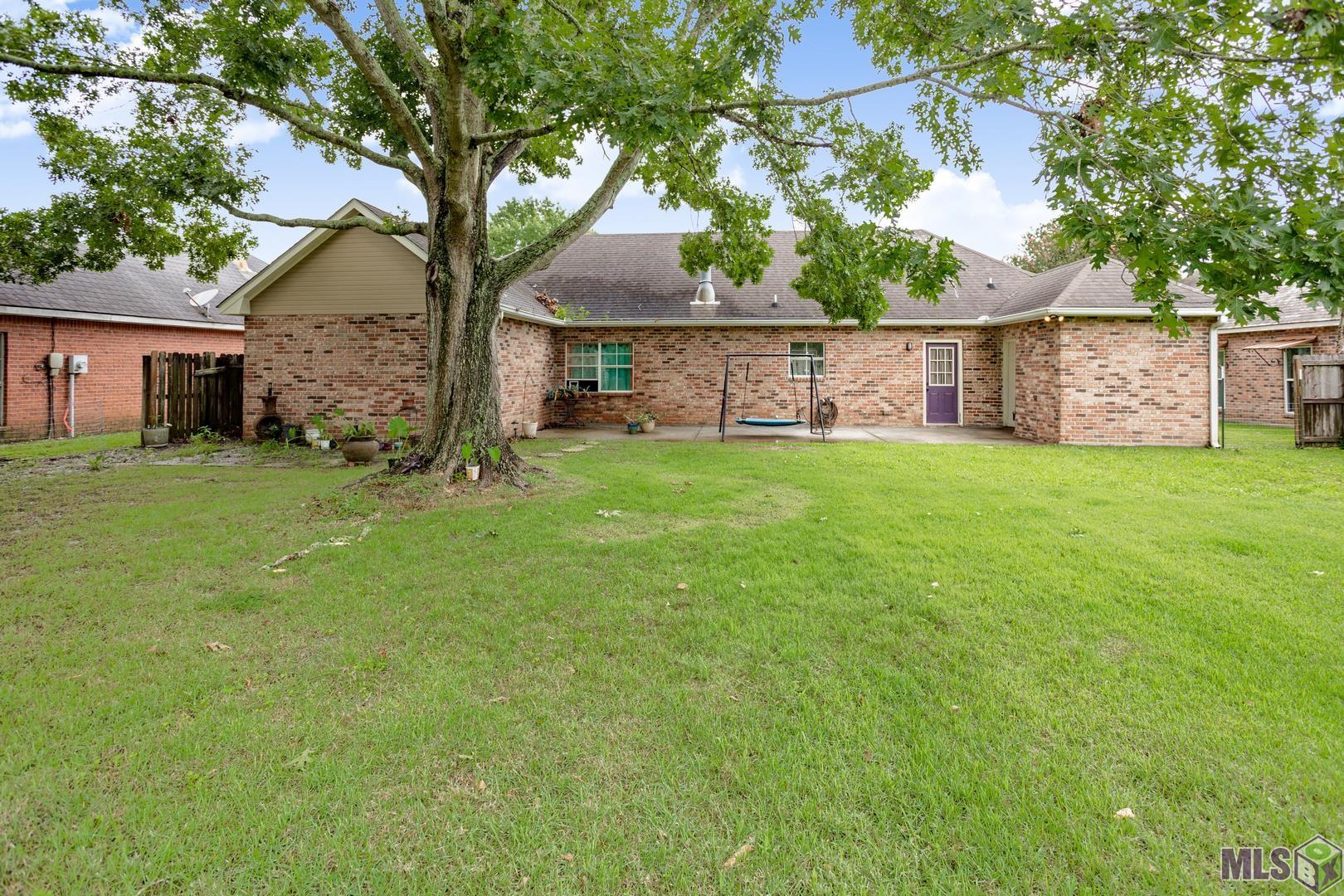 40301 La Rochelle Rd
