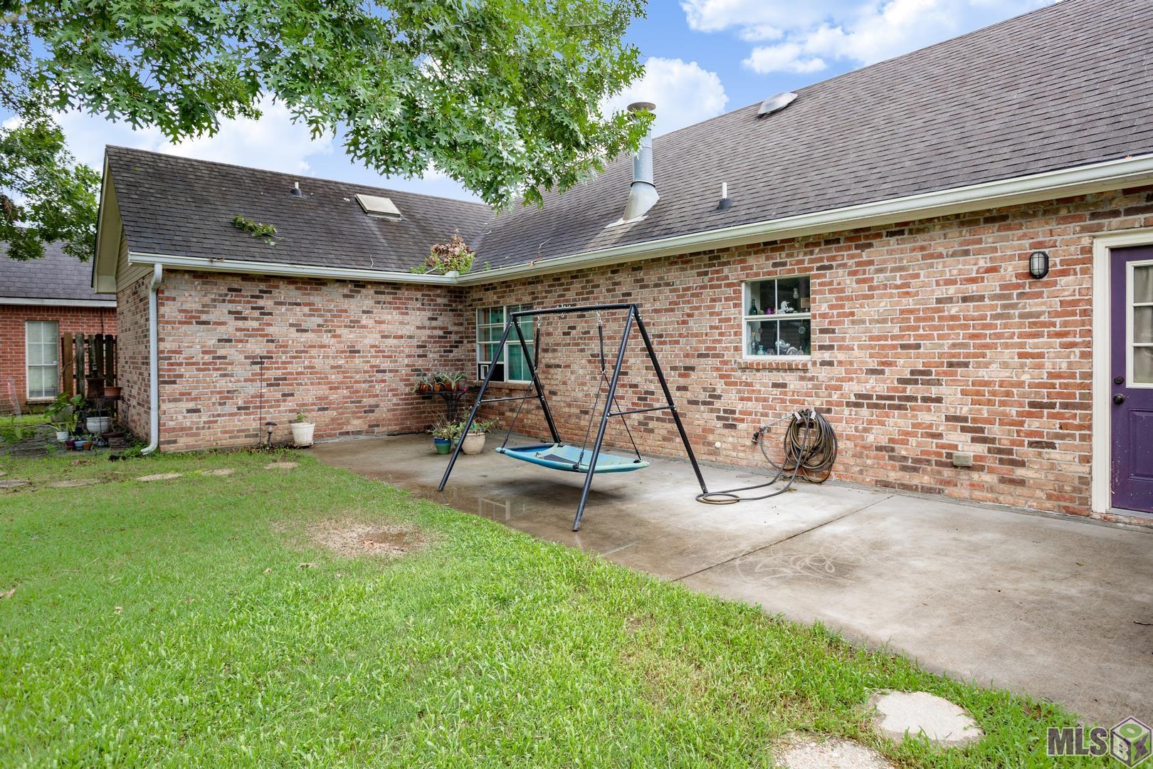 40301 La Rochelle Rd