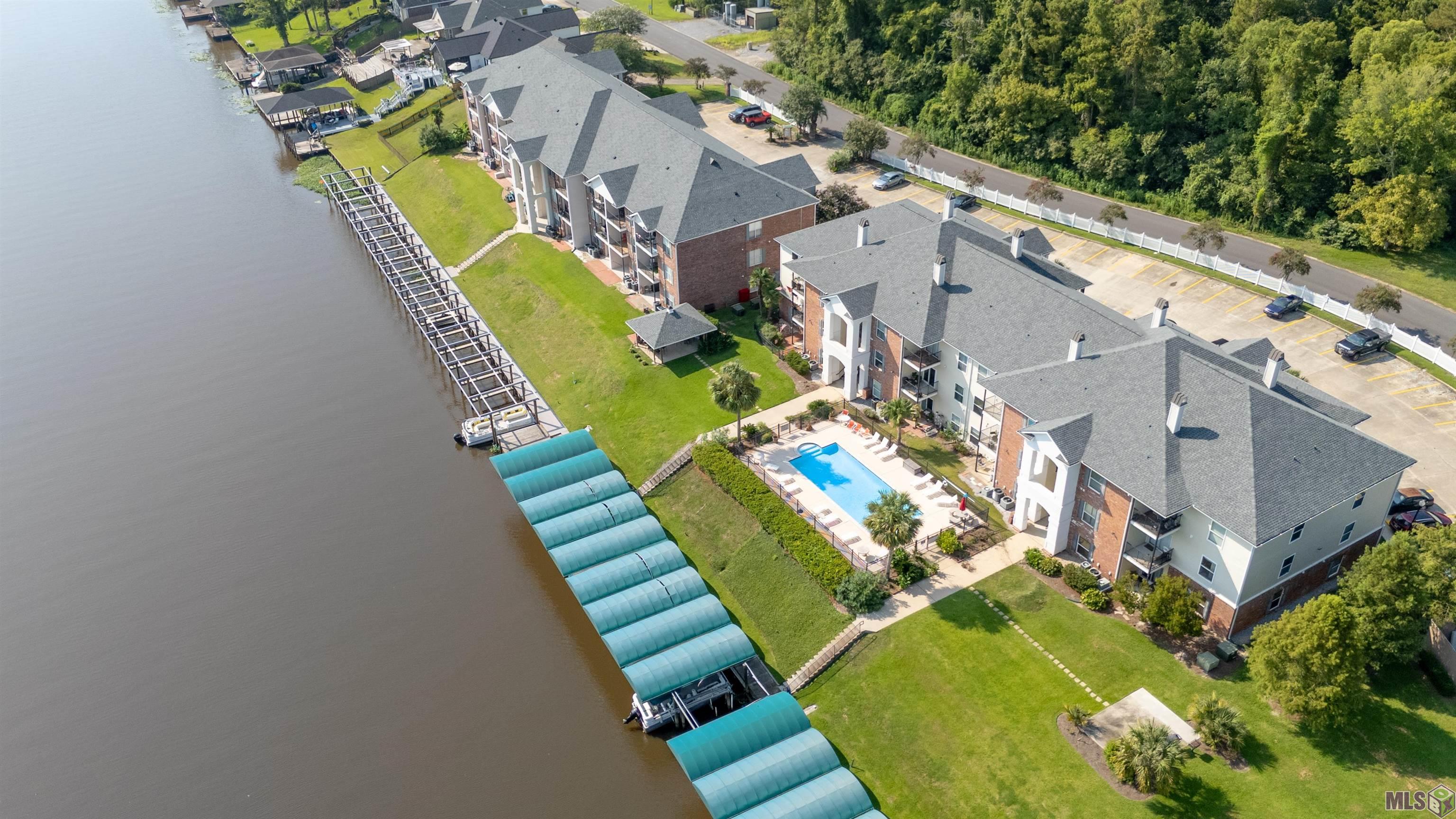 12386 River Highlands Drive # F Unit: #F