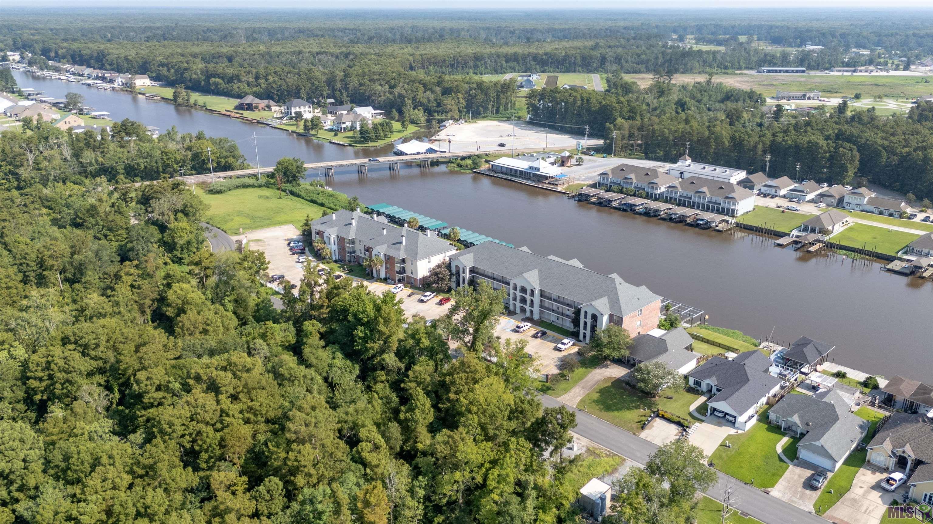 12386 River Highlands Drive # F Unit: #F