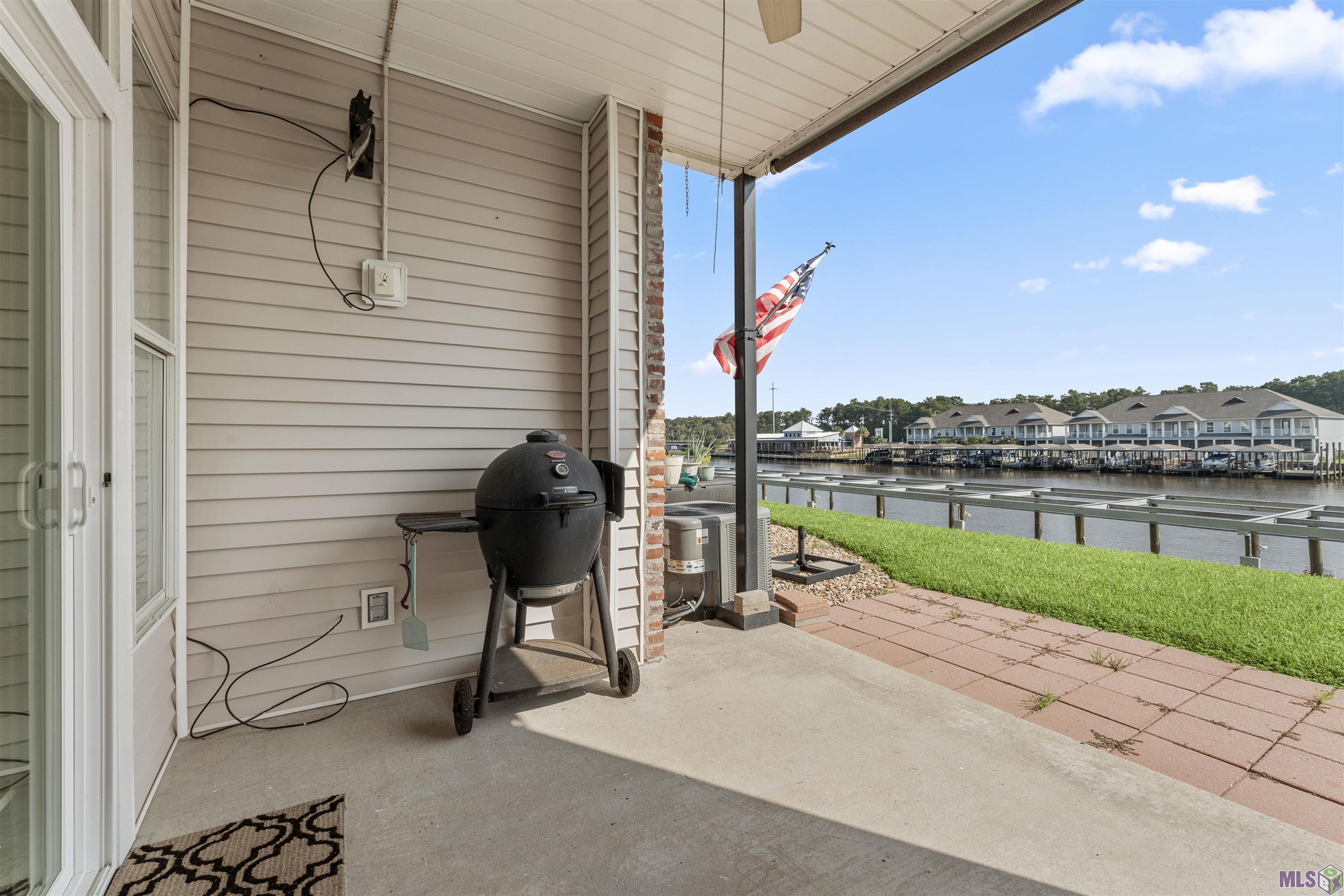 12386 River Highlands Drive # F Unit: #F