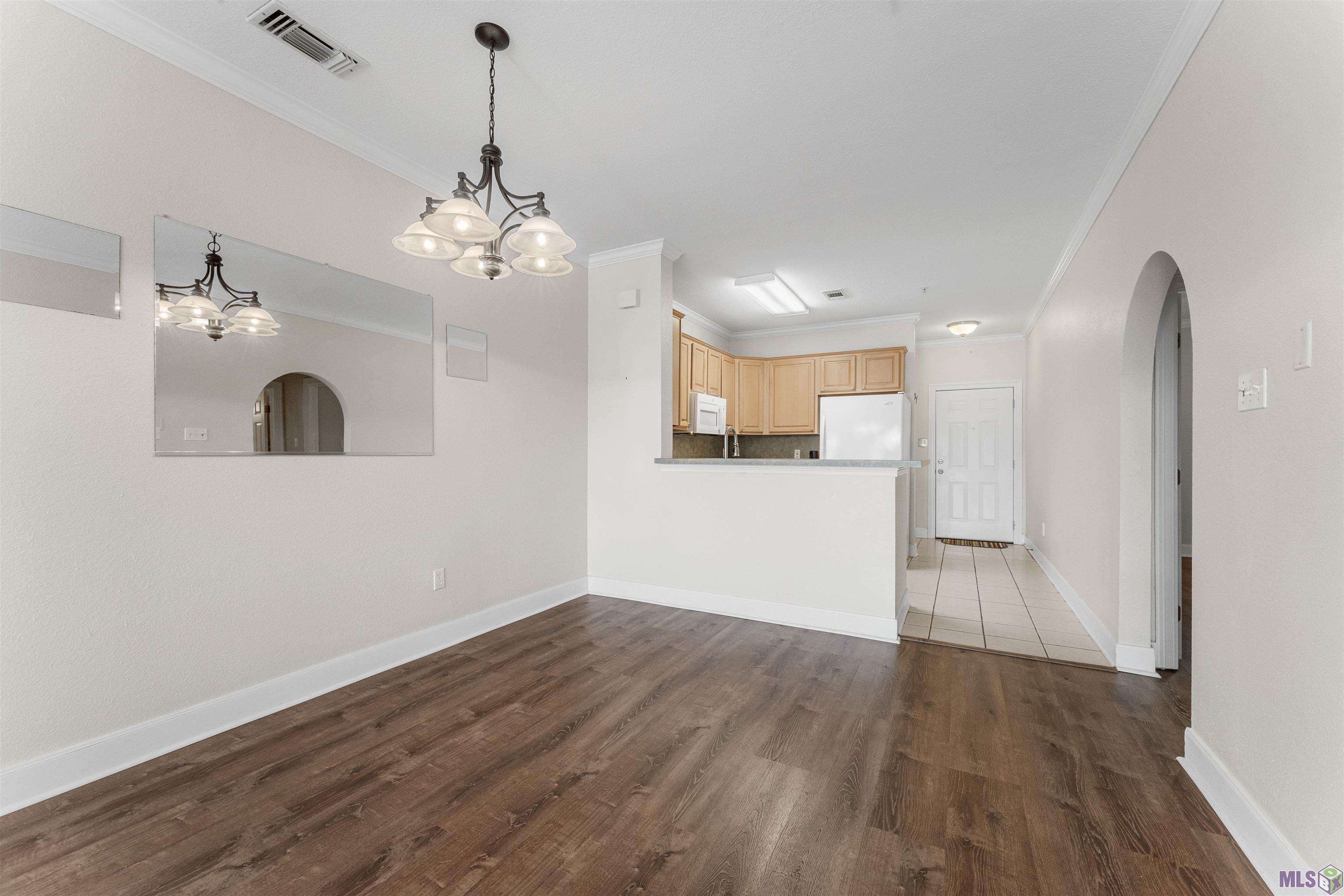12386 River Highlands Drive # F Unit: #F